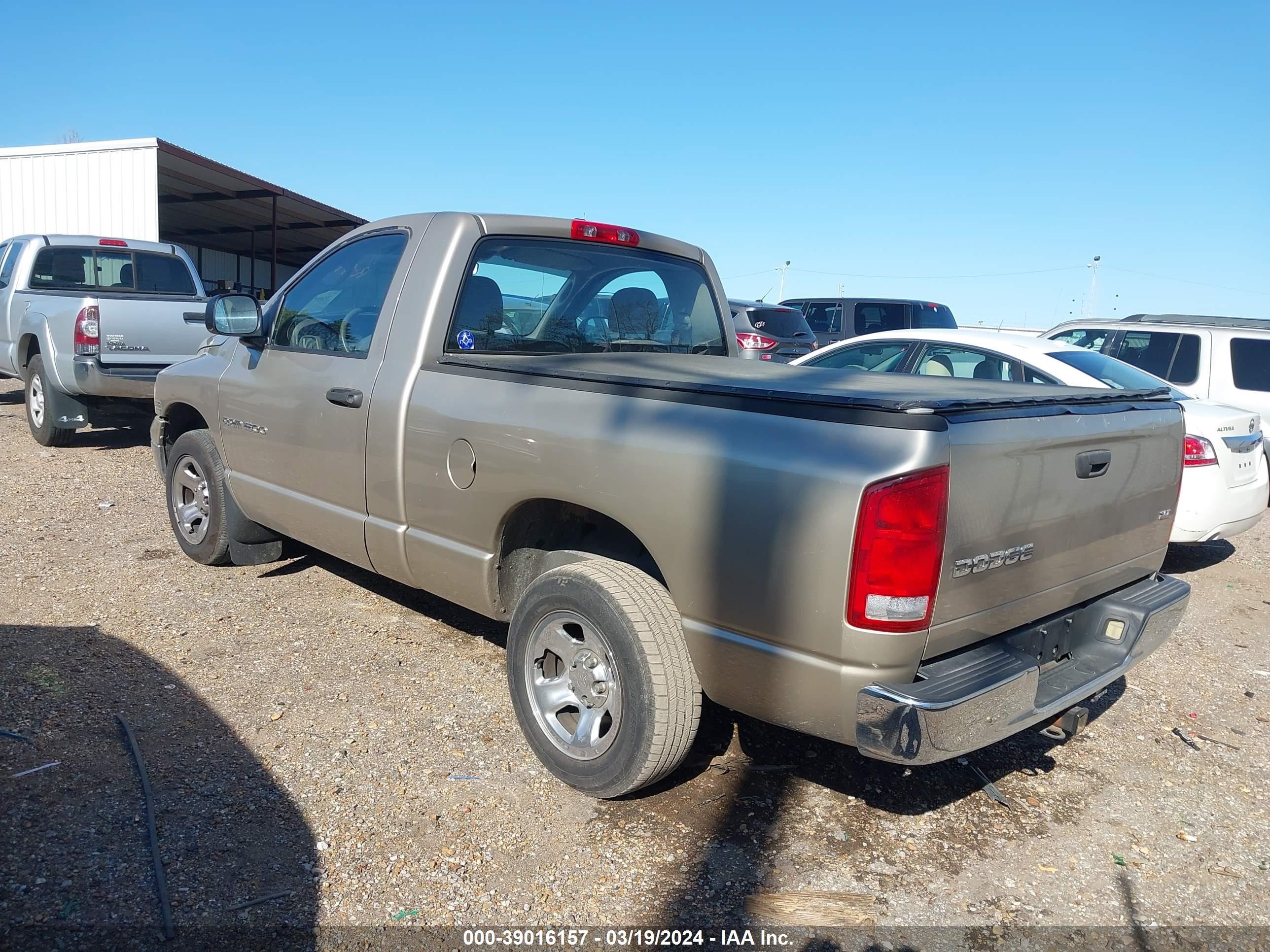 Photo 2 VIN: 1D7HA16D44J182792 - DODGE RAM 