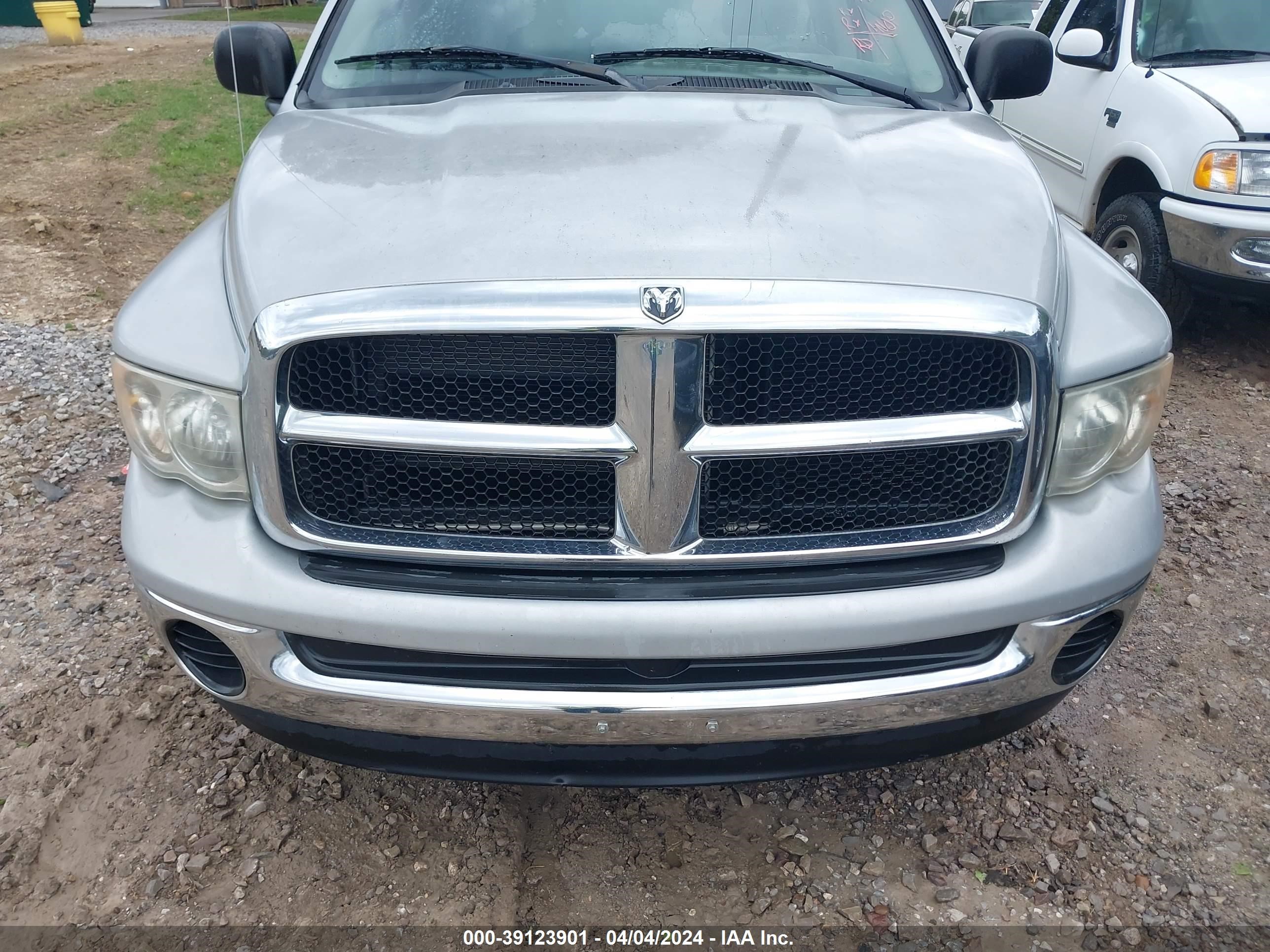 Photo 5 VIN: 1D7HA16D94J279681 - DODGE RAM 