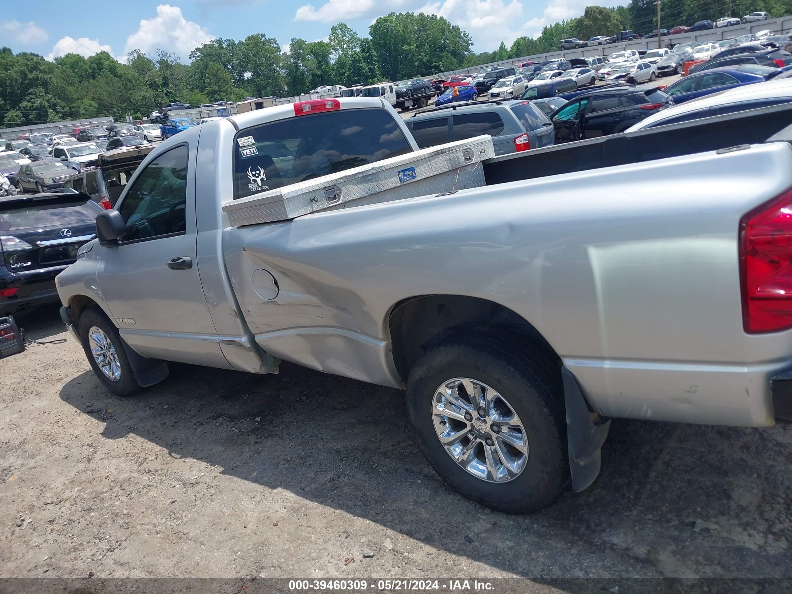 Photo 13 VIN: 1D7HA16K18J106726 - DODGE RAM 