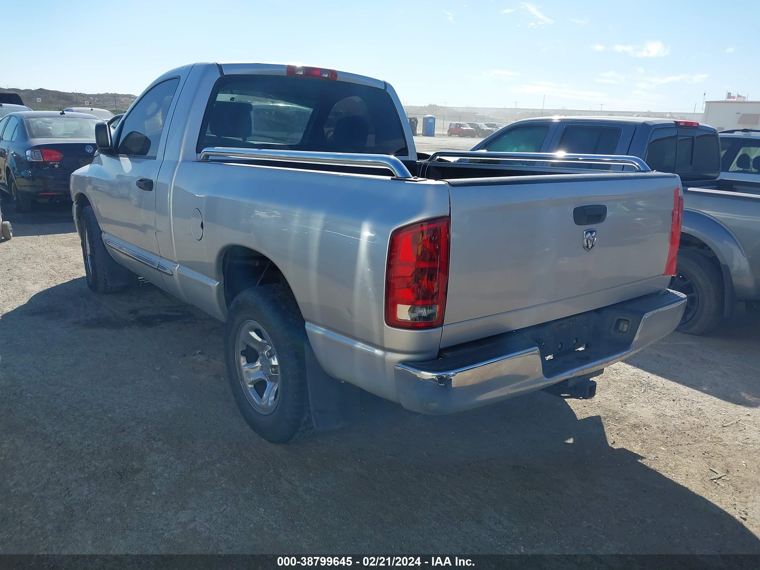 Photo 2 VIN: 1D7HA16K25J630169 - DODGE RAM 