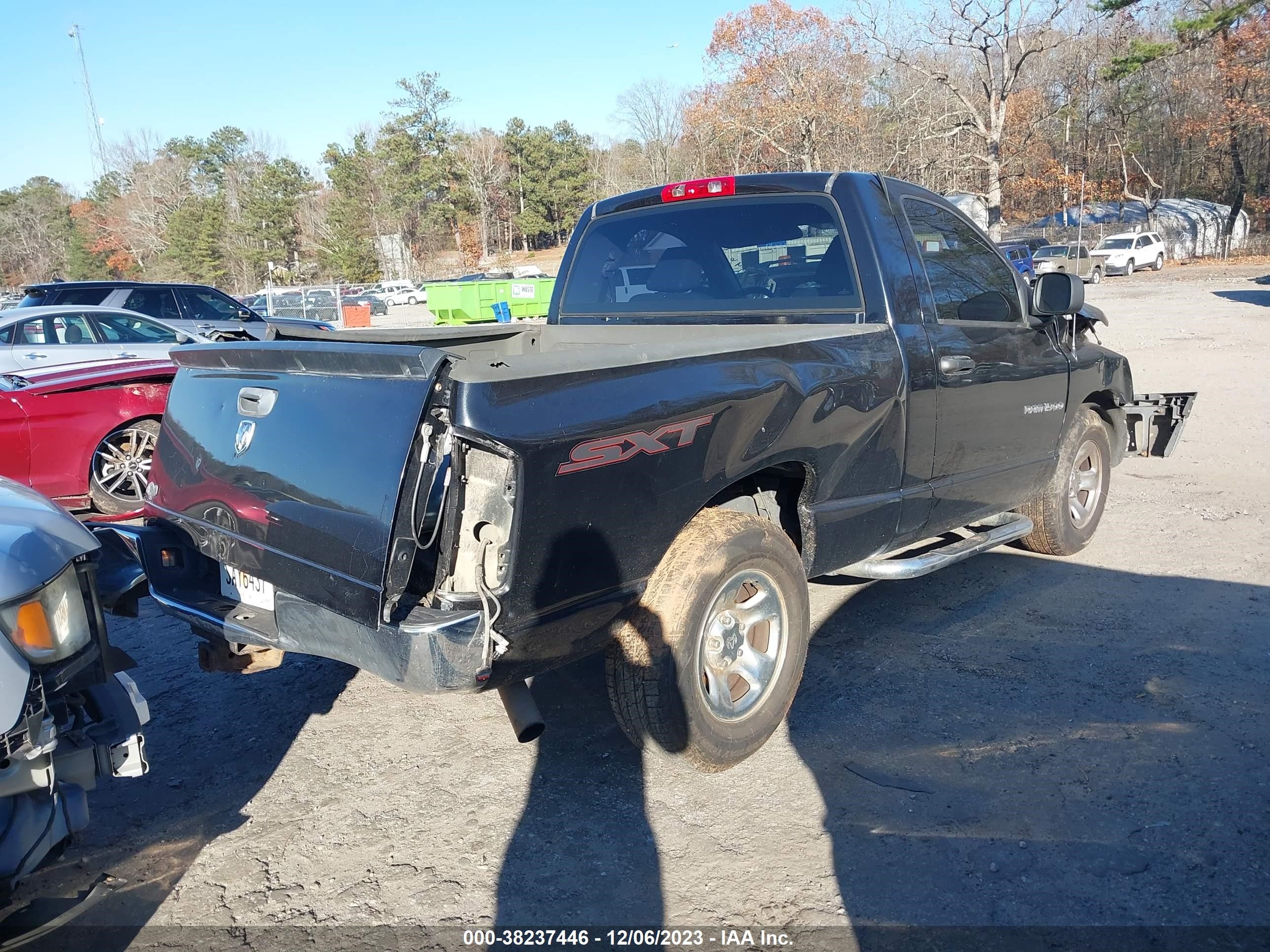 Photo 3 VIN: 1D7HA16K27J576777 - DODGE RAM 