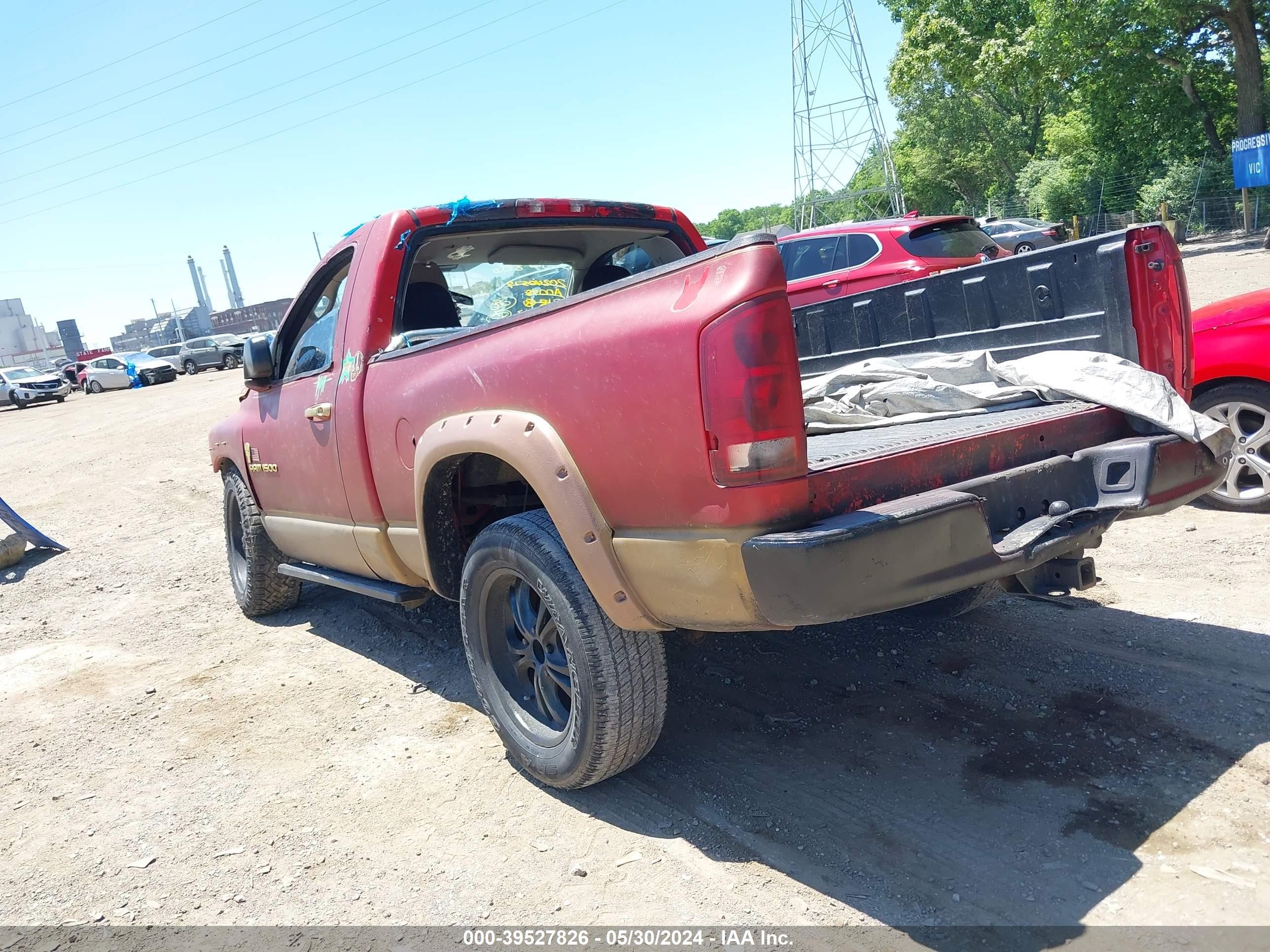 Photo 2 VIN: 1D7HA16K33J588267 - DODGE RAM 