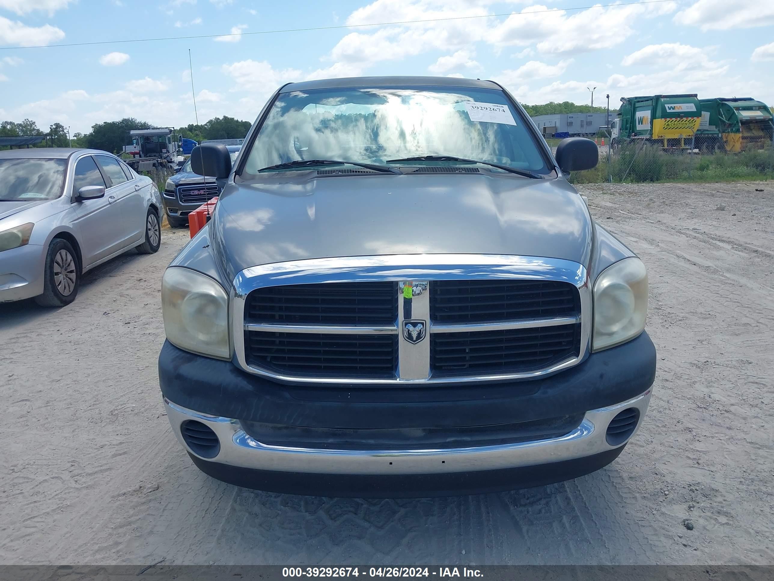 Photo 5 VIN: 1D7HA16K37J521514 - DODGE RAM 