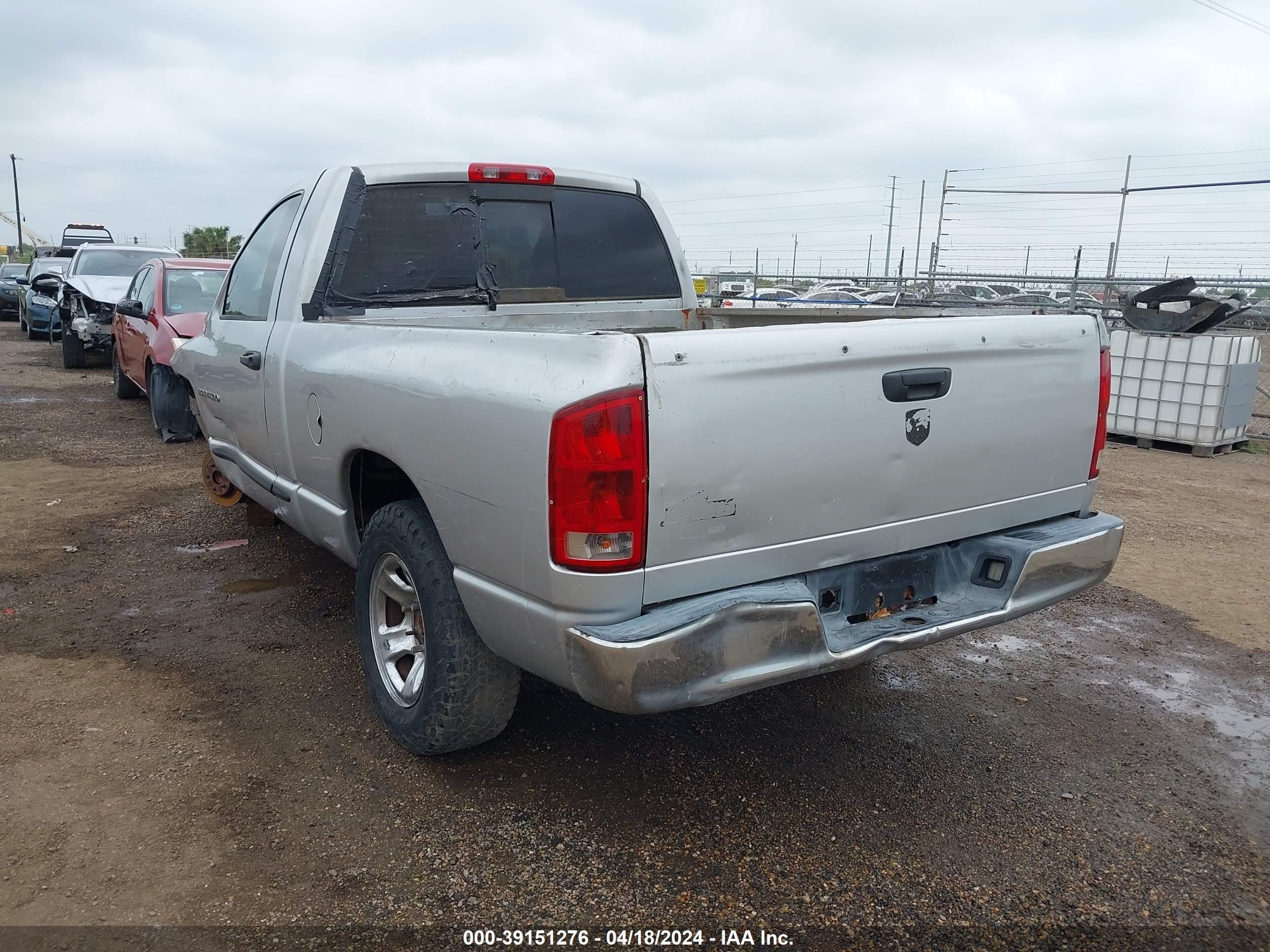 Photo 2 VIN: 1D7HA16K55J558027 - DODGE RAM 