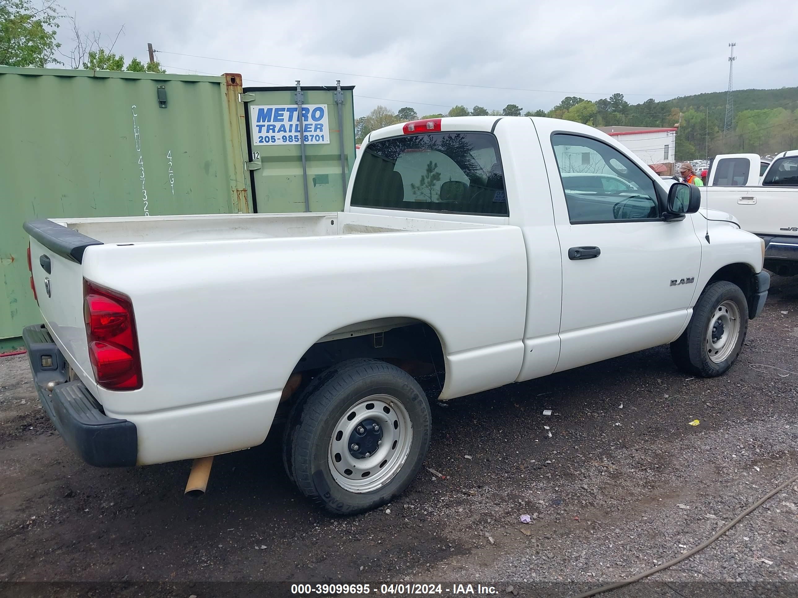 Photo 3 VIN: 1D7HA16K68J176755 - DODGE RAM 