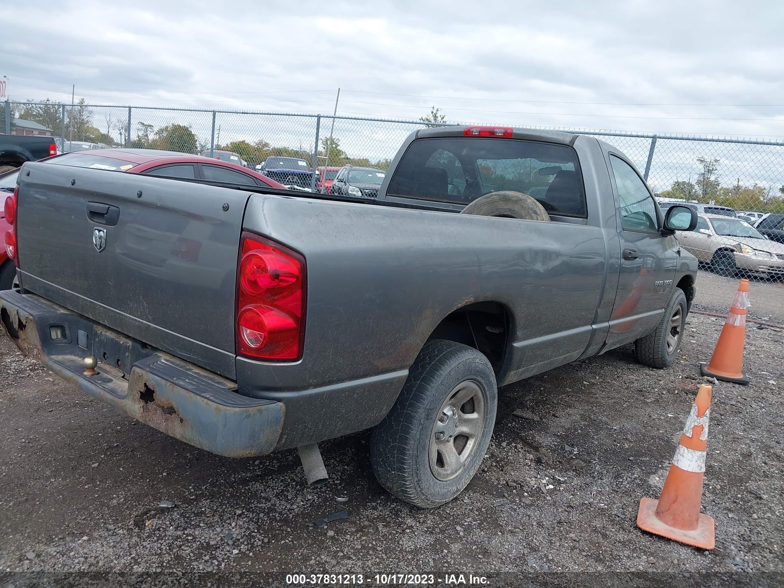 Photo 3 VIN: 1D7HA16K87J641809 - DODGE RAM 