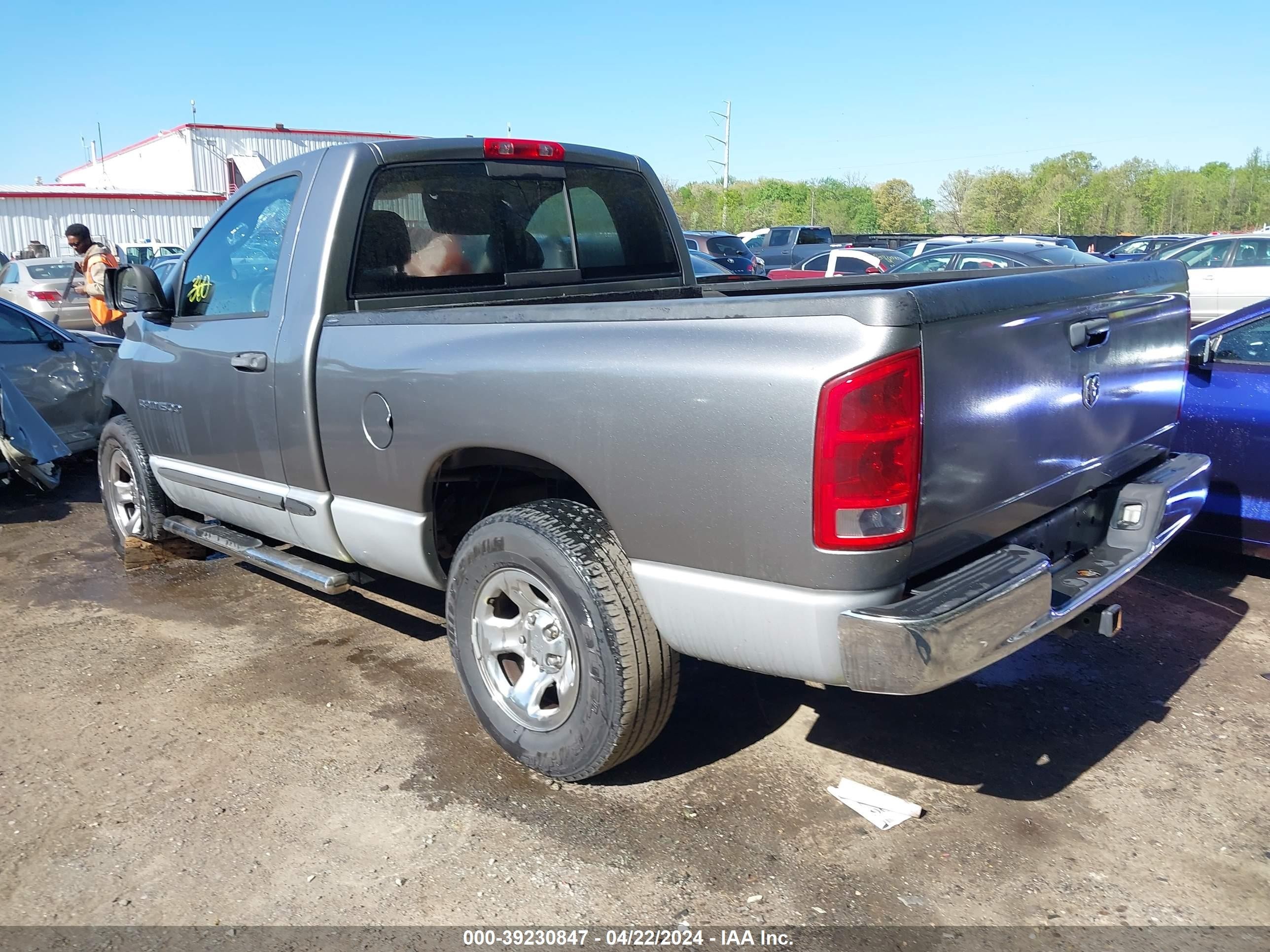 Photo 2 VIN: 1D7HA16KX5J515450 - DODGE RAM 