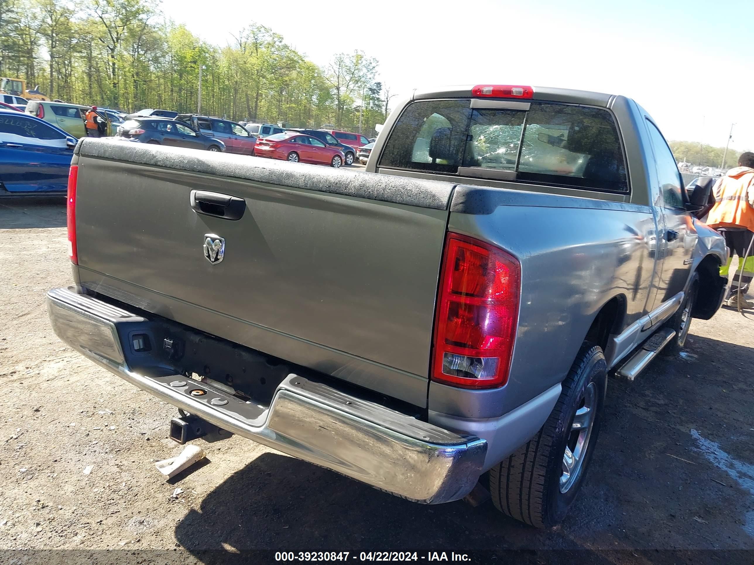 Photo 3 VIN: 1D7HA16KX5J515450 - DODGE RAM 