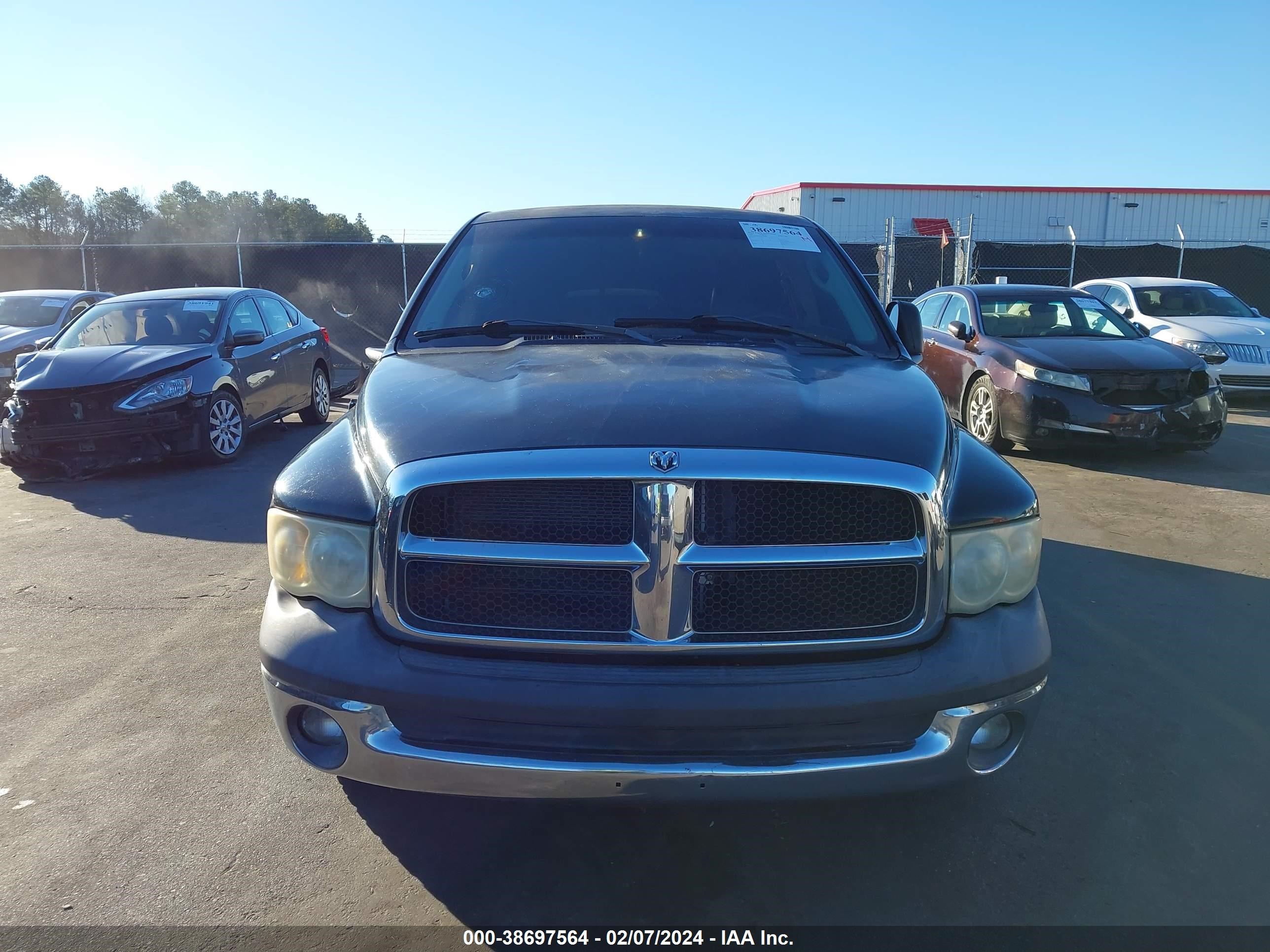 Photo 5 VIN: 1D7HA16N22J147447 - DODGE RAM 