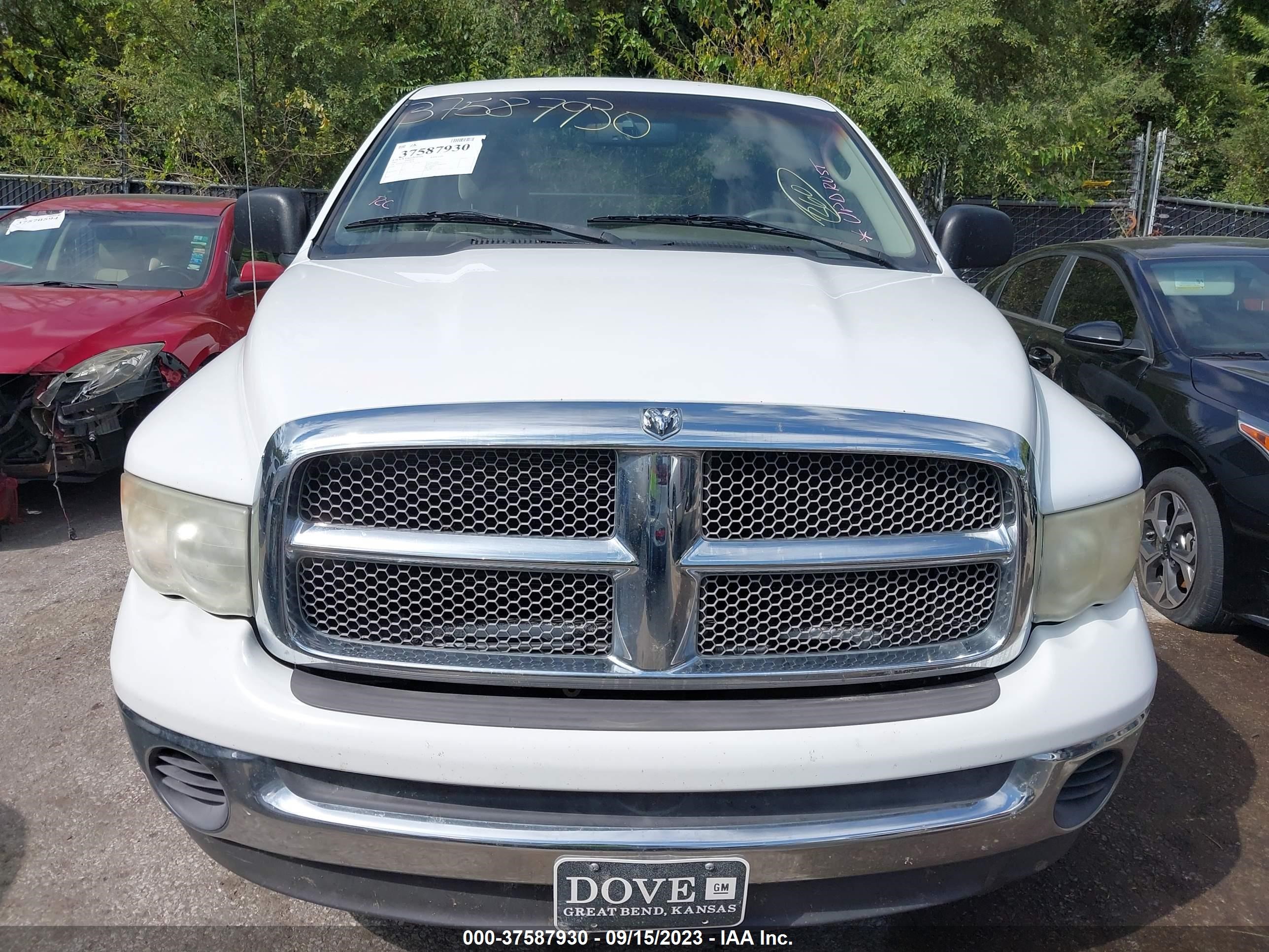 Photo 5 VIN: 1D7HA16N52J128374 - DODGE RAM 