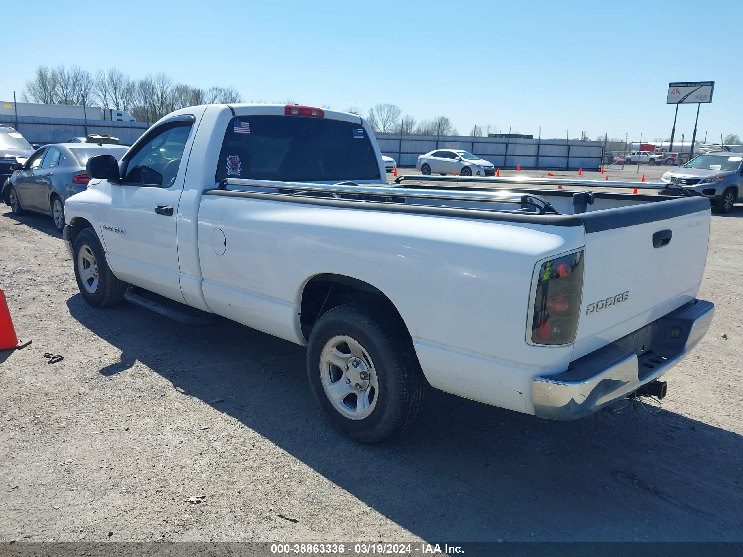 Photo 2 VIN: 1D7HA16N52J180426 - DODGE RAM 