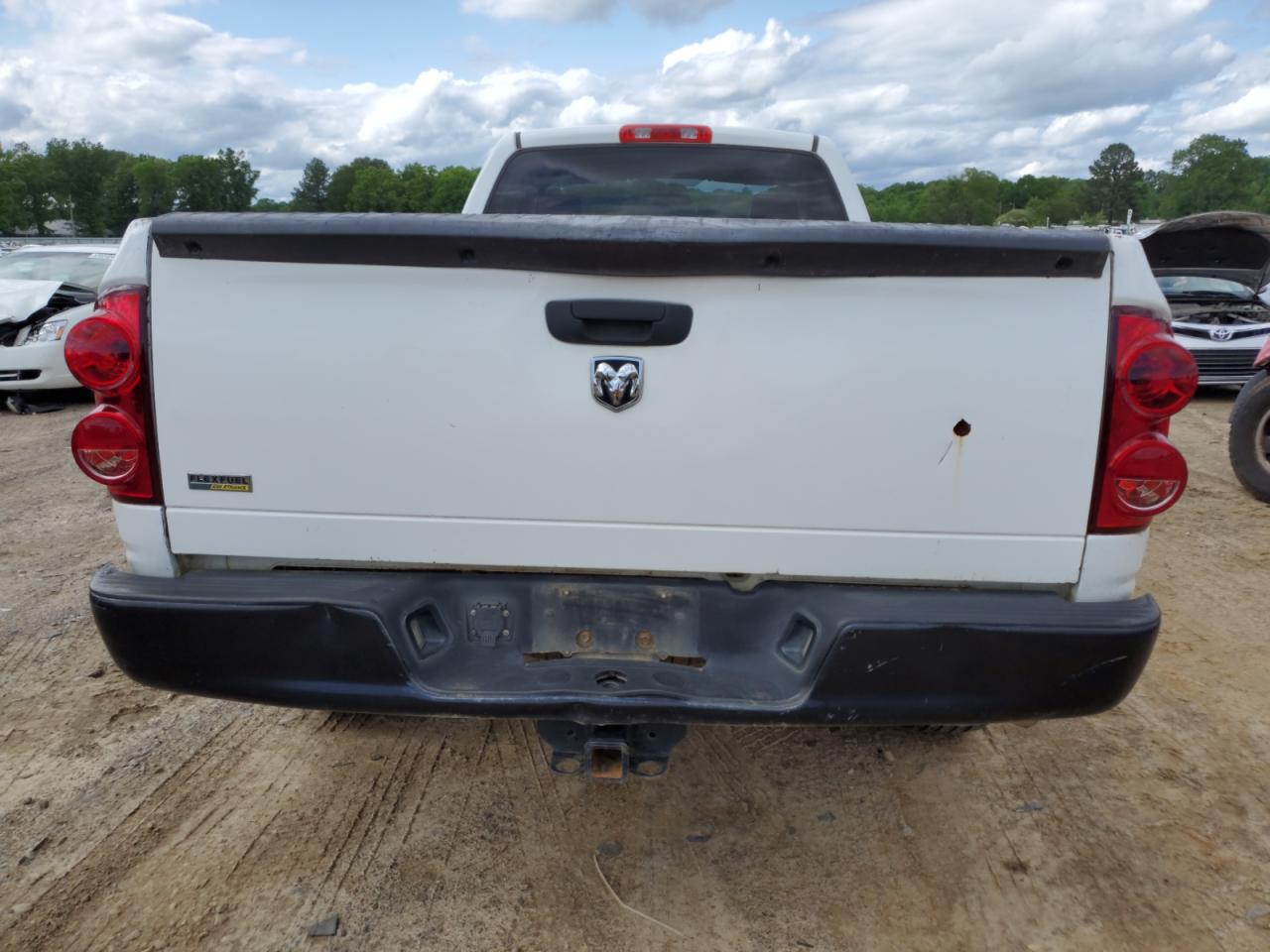 Photo 5 VIN: 1D7HA16N58J117089 - DODGE RAM 