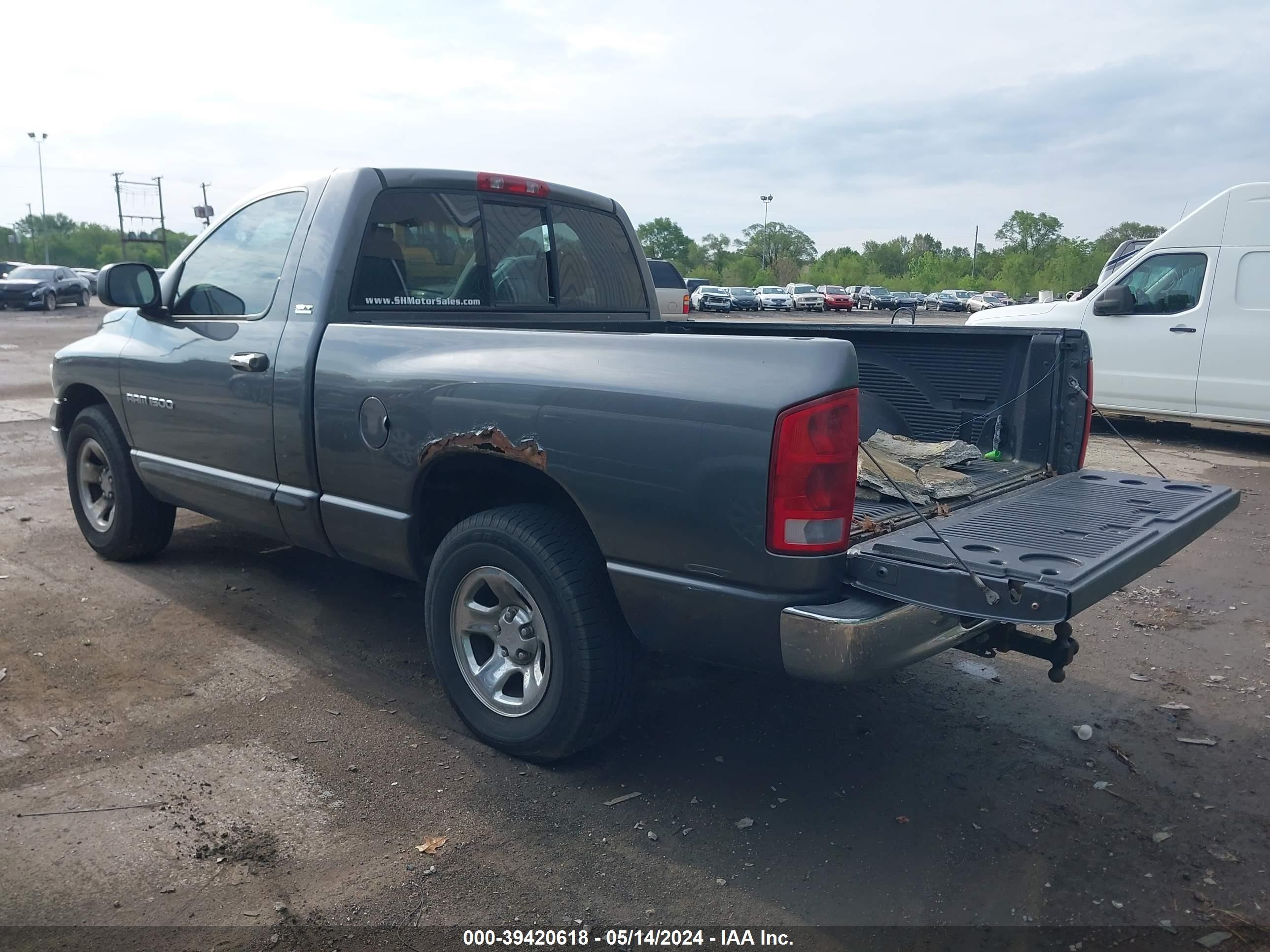 Photo 2 VIN: 1D7HA16N72J124312 - DODGE RAM 