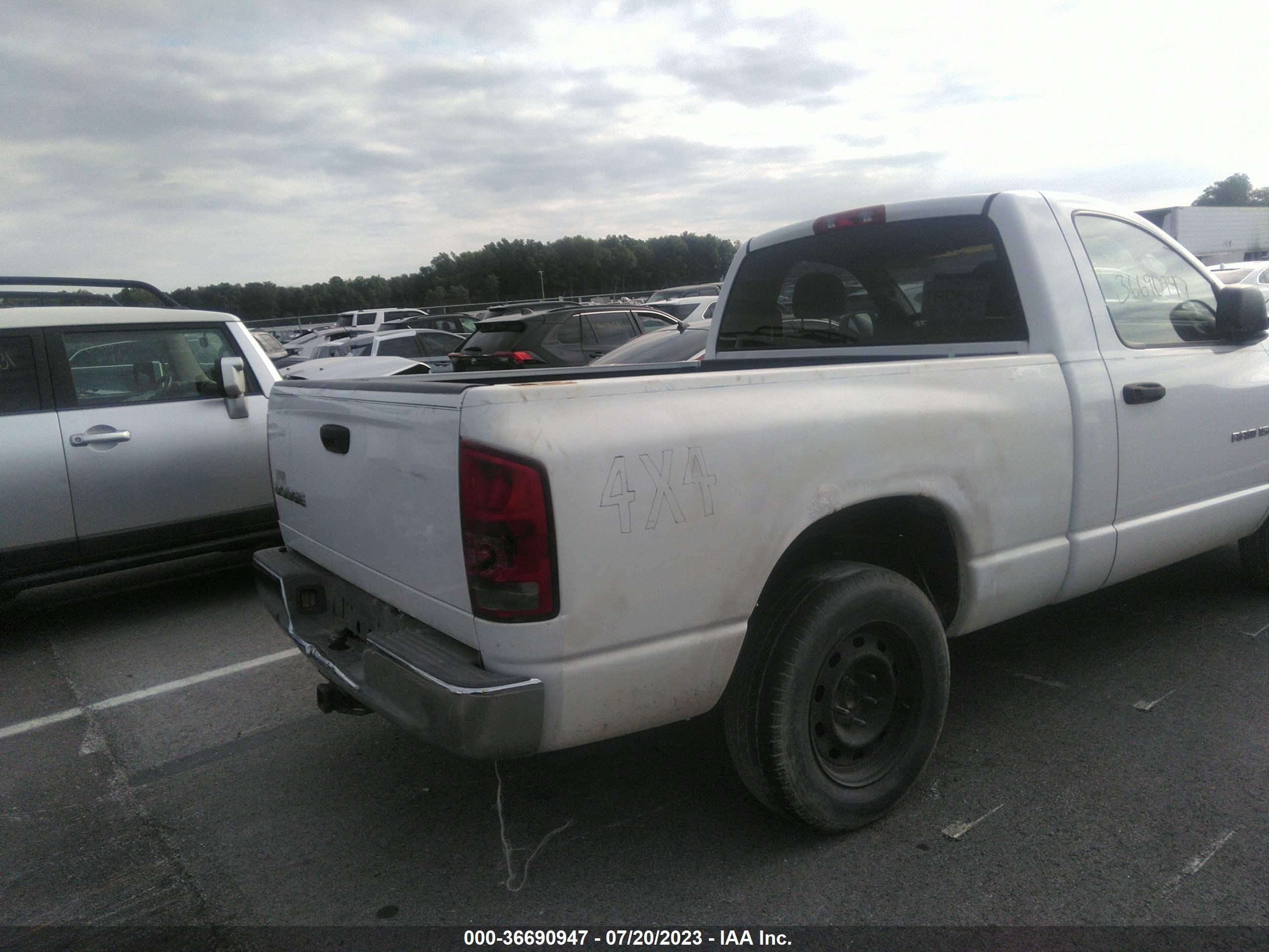 Photo 3 VIN: 1D7HA16NX2J148099 - DODGE RAM 