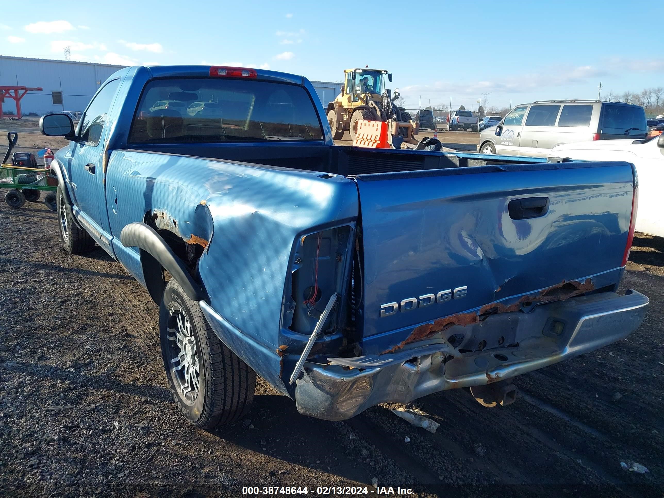 Photo 2 VIN: 1D7HA16NX2J203117 - DODGE RAM 