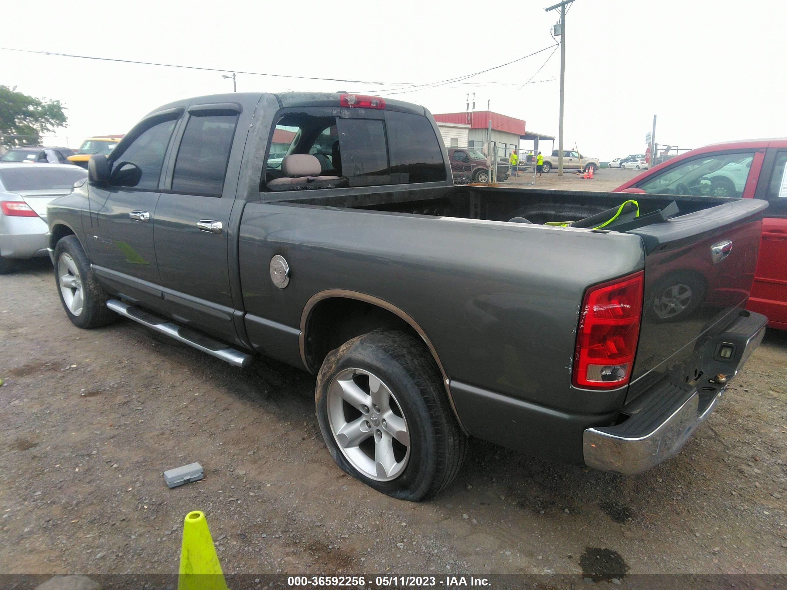 Photo 2 VIN: 1D7HA18206S660098 - DODGE RAM 