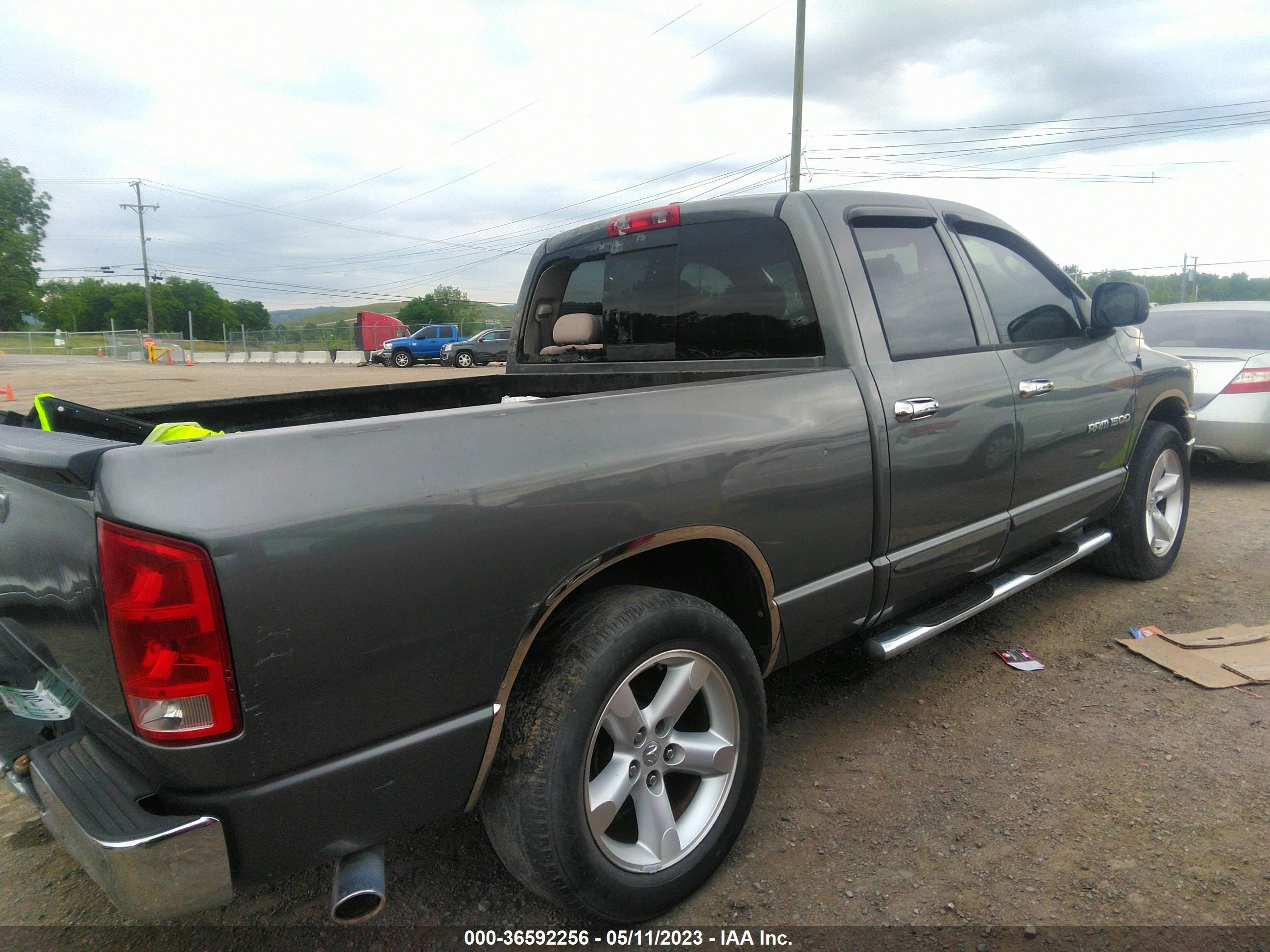 Photo 3 VIN: 1D7HA18206S660098 - DODGE RAM 