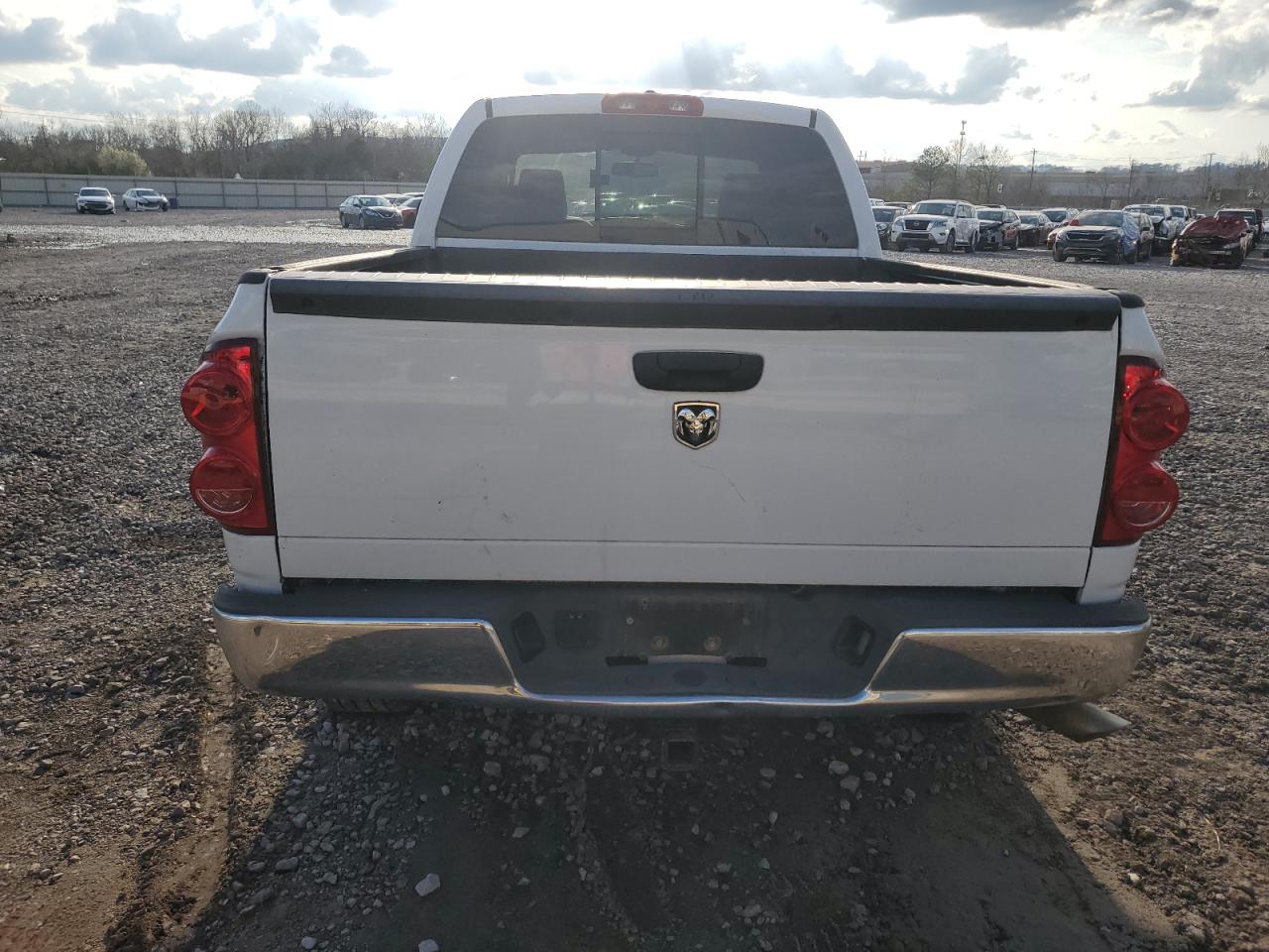 Photo 5 VIN: 1D7HA18227S226329 - DODGE RAM 