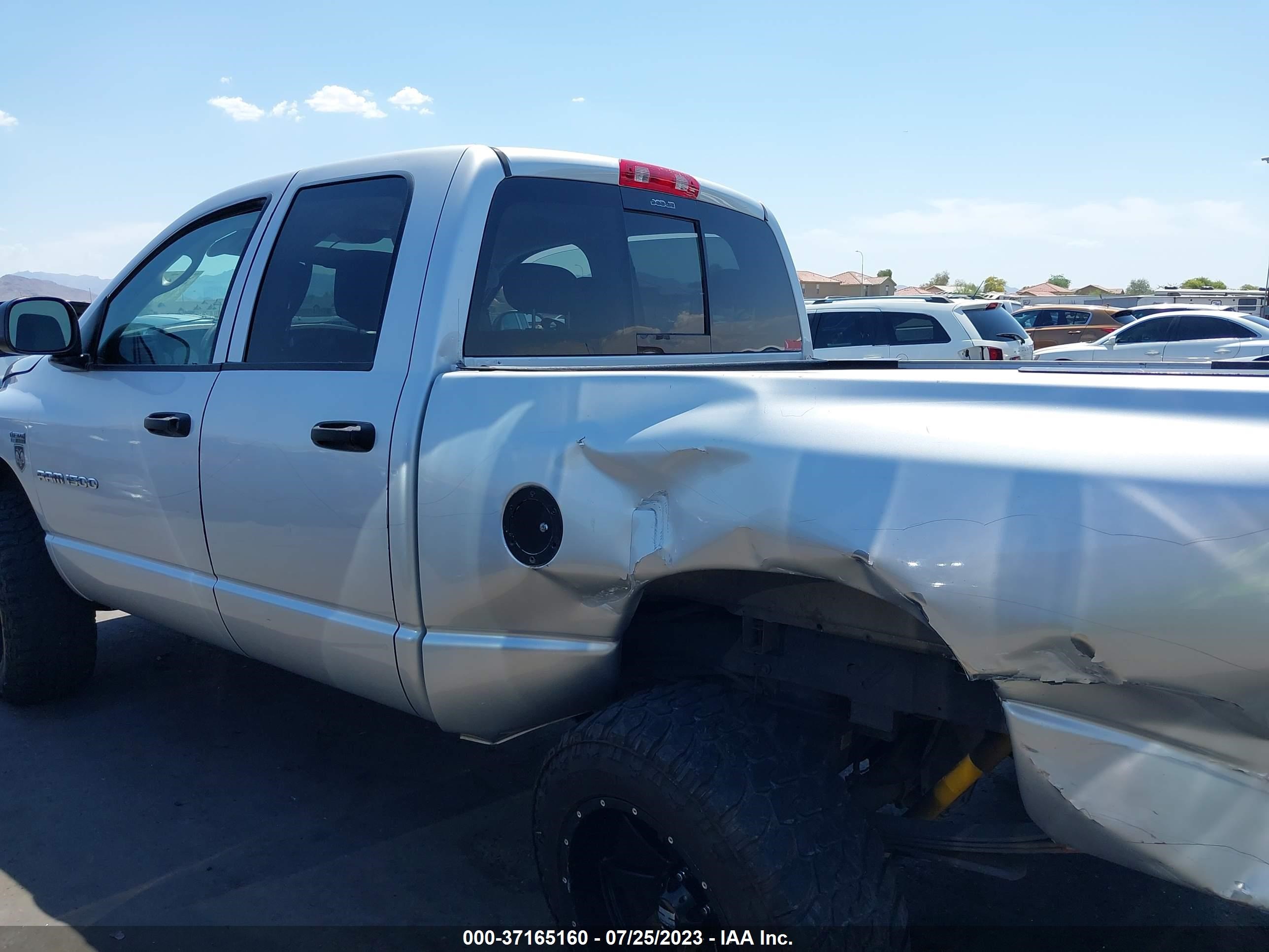 Photo 12 VIN: 1D7HA18237S219101 - DODGE RAM 