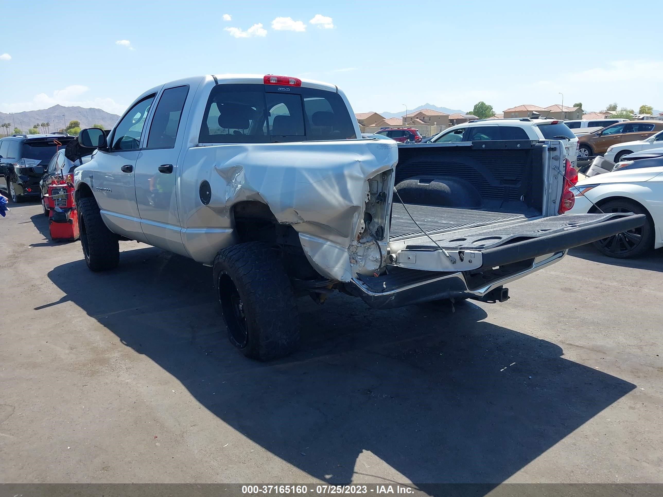 Photo 2 VIN: 1D7HA18237S219101 - DODGE RAM 