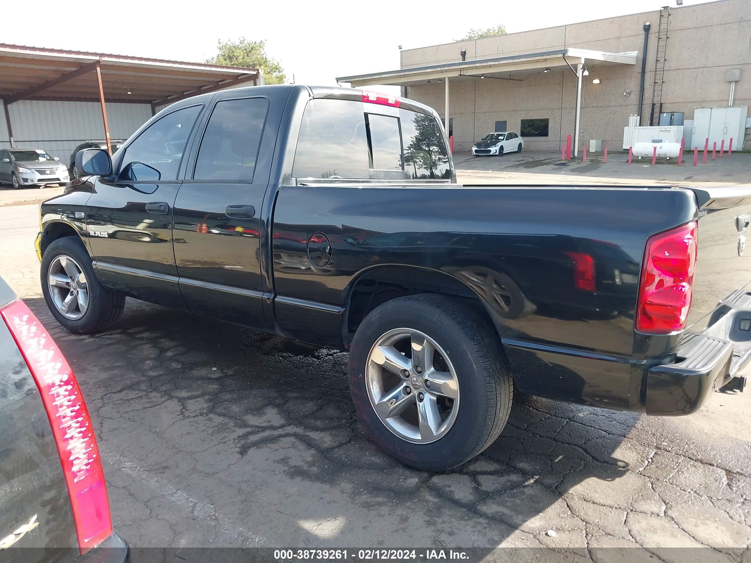 Photo 2 VIN: 1D7HA18238S599834 - DODGE RAM 