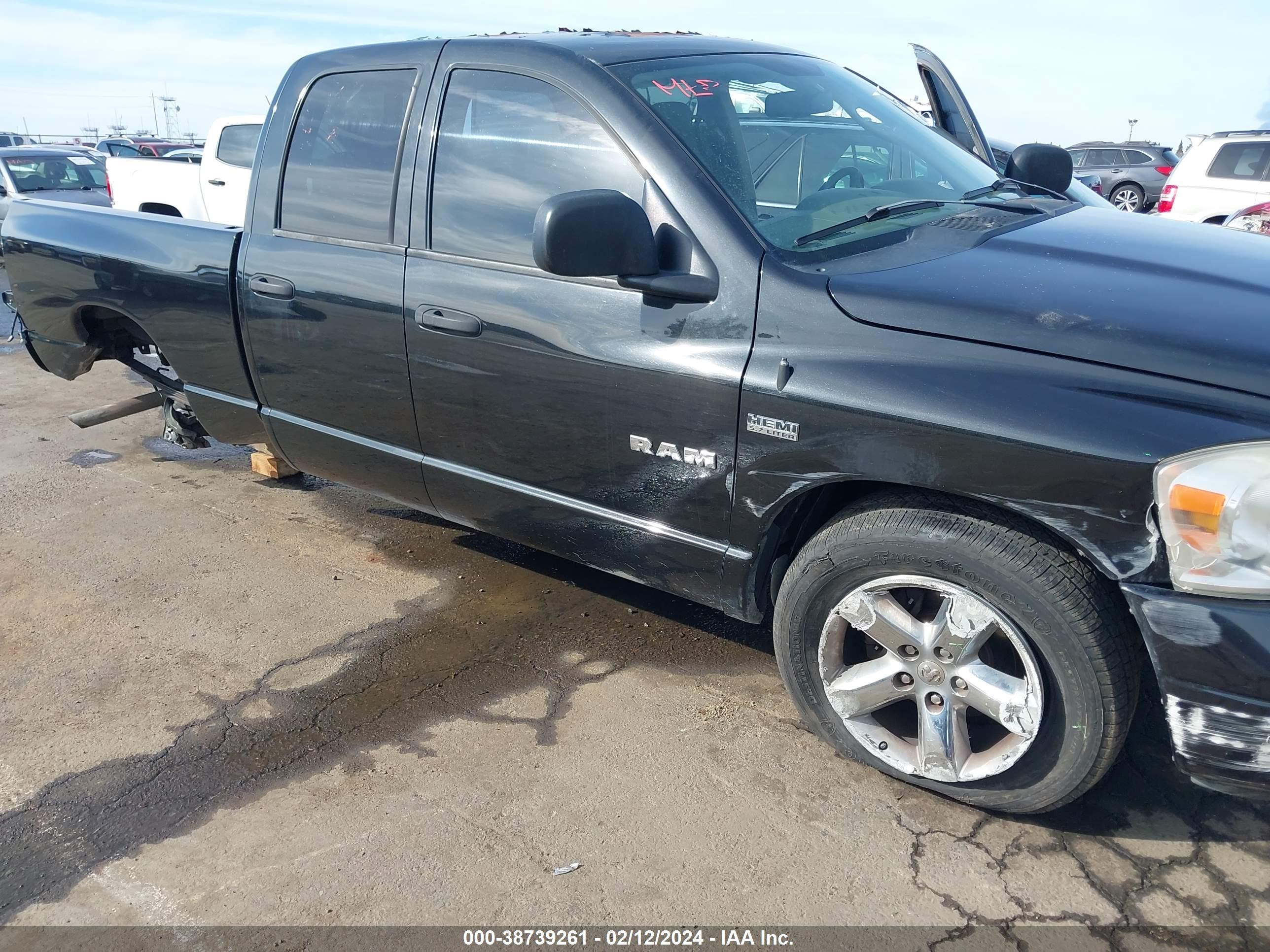 Photo 5 VIN: 1D7HA18238S599834 - DODGE RAM 