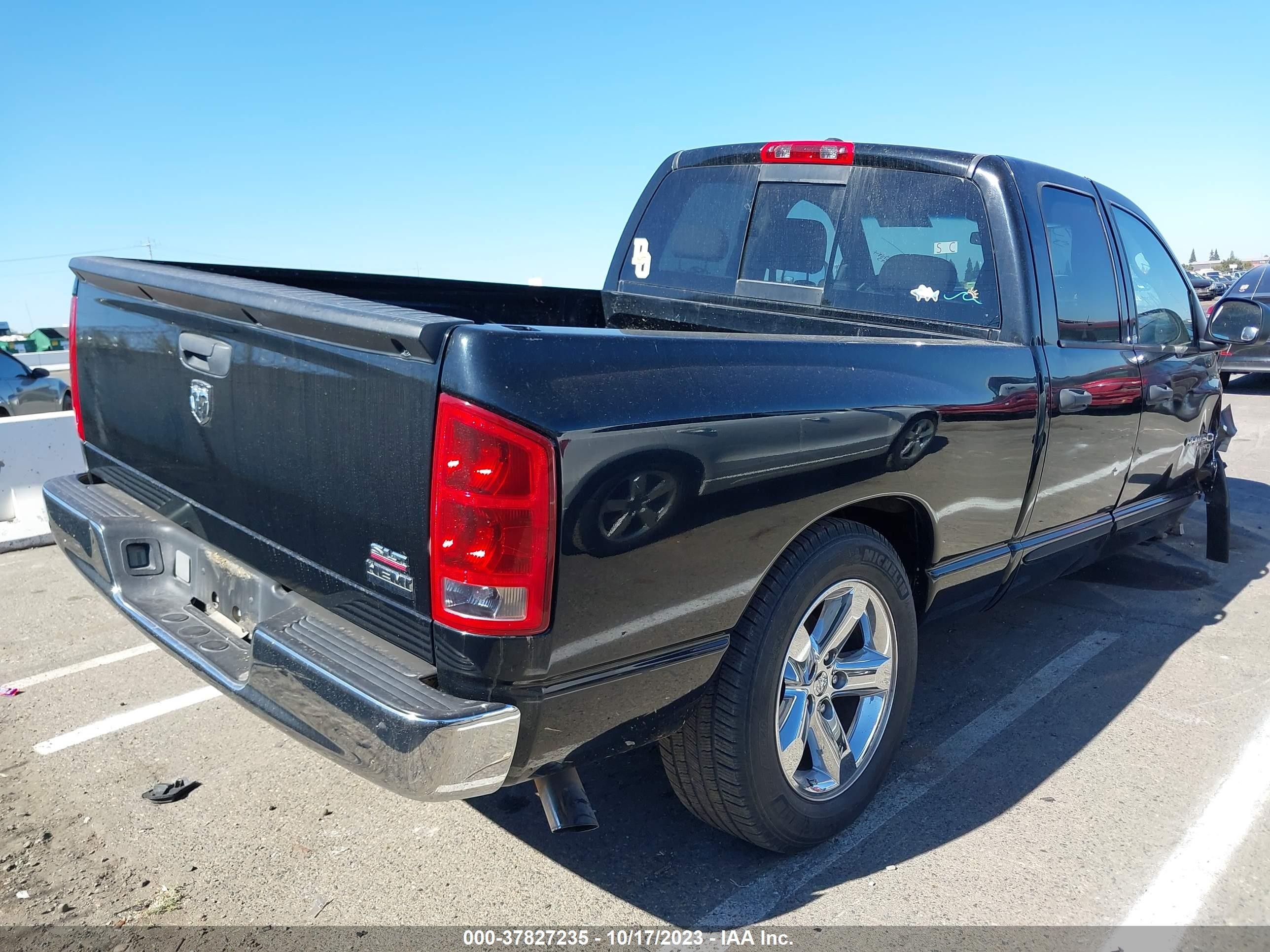 Photo 3 VIN: 1D7HA18246J116371 - DODGE RAM 