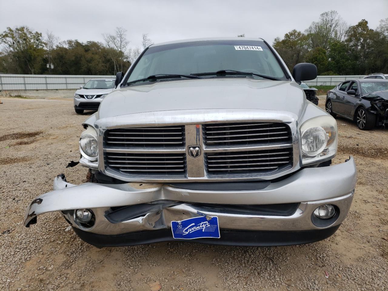 Photo 4 VIN: 1D7HA18257J550137 - DODGE RAM 