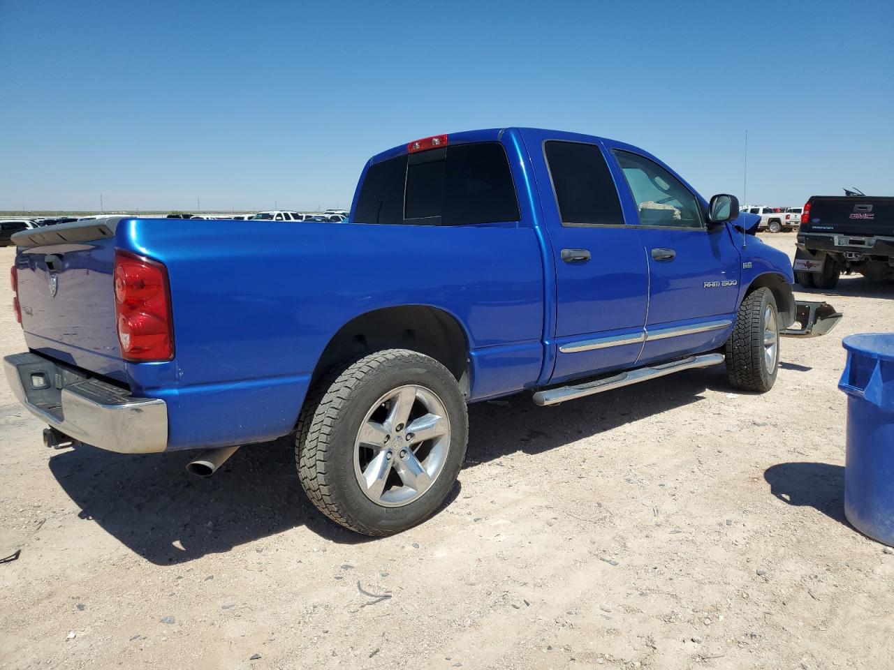 Photo 2 VIN: 1D7HA18257J641621 - DODGE RAM 