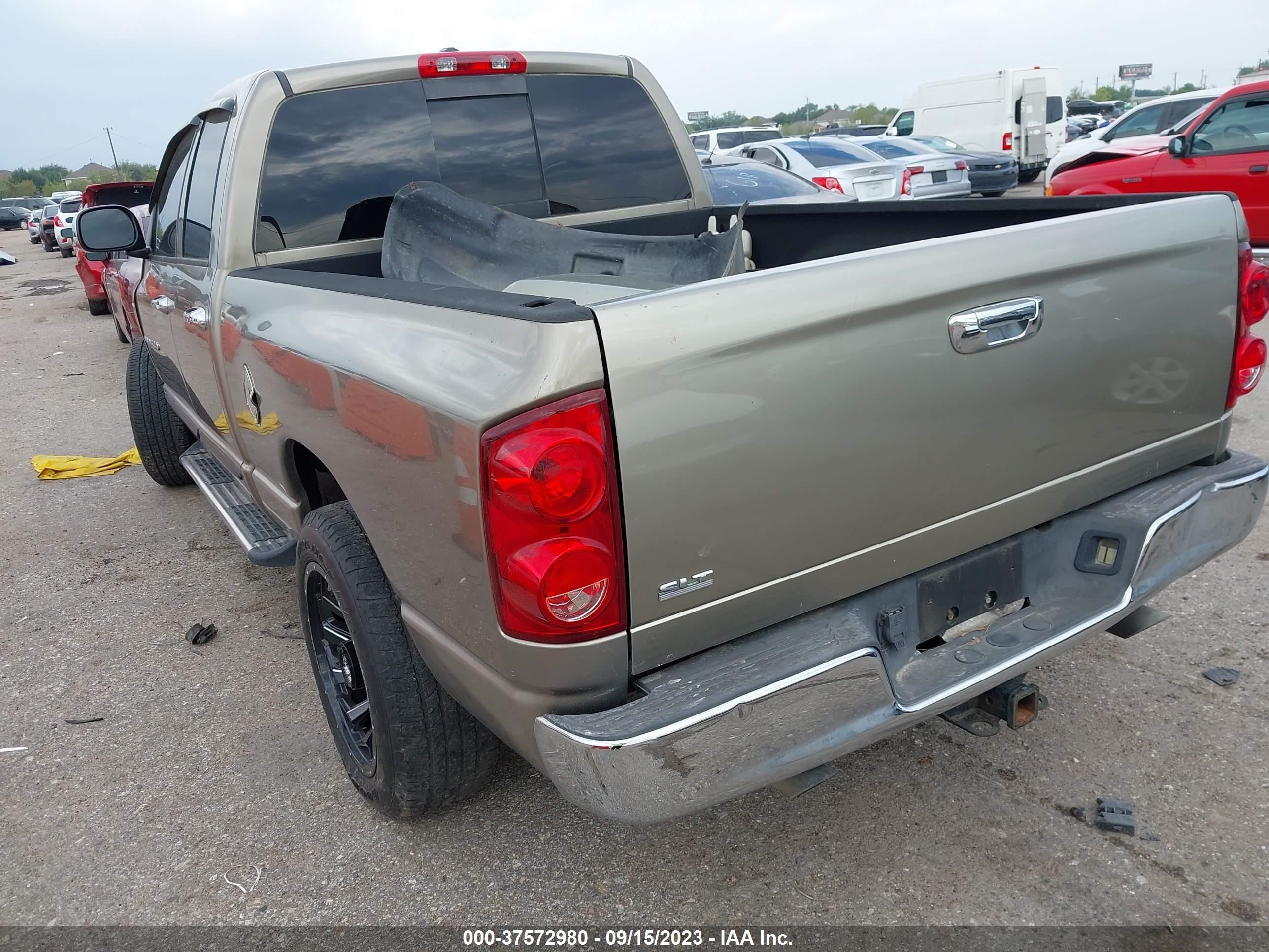 Photo 2 VIN: 1D7HA18257S122191 - DODGE RAM 