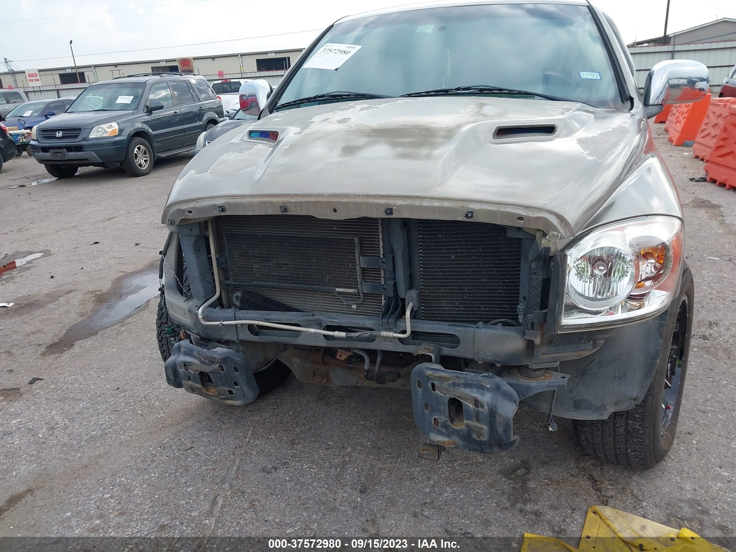 Photo 5 VIN: 1D7HA18257S122191 - DODGE RAM 