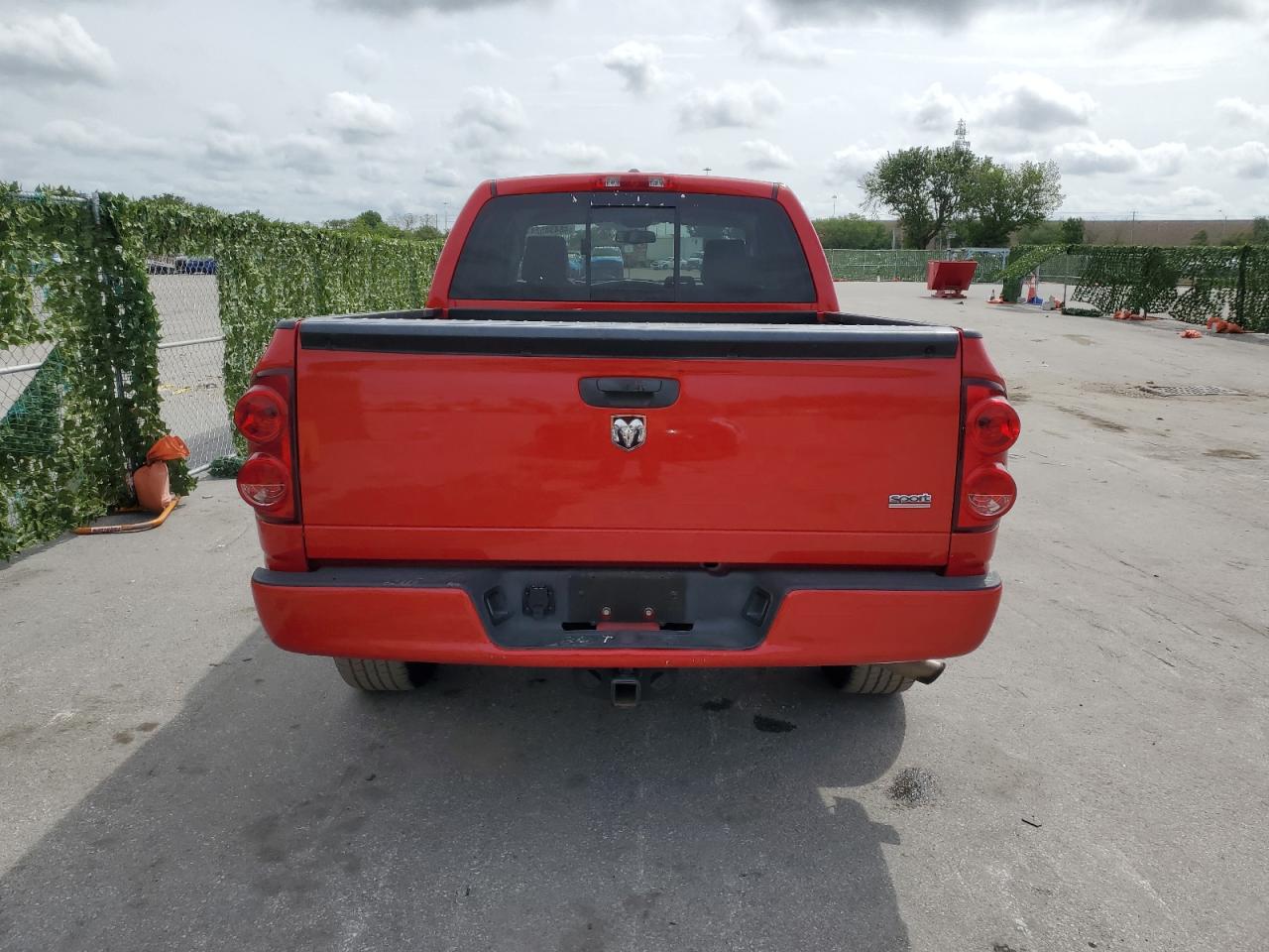 Photo 5 VIN: 1D7HA18258J135501 - DODGE RAM 