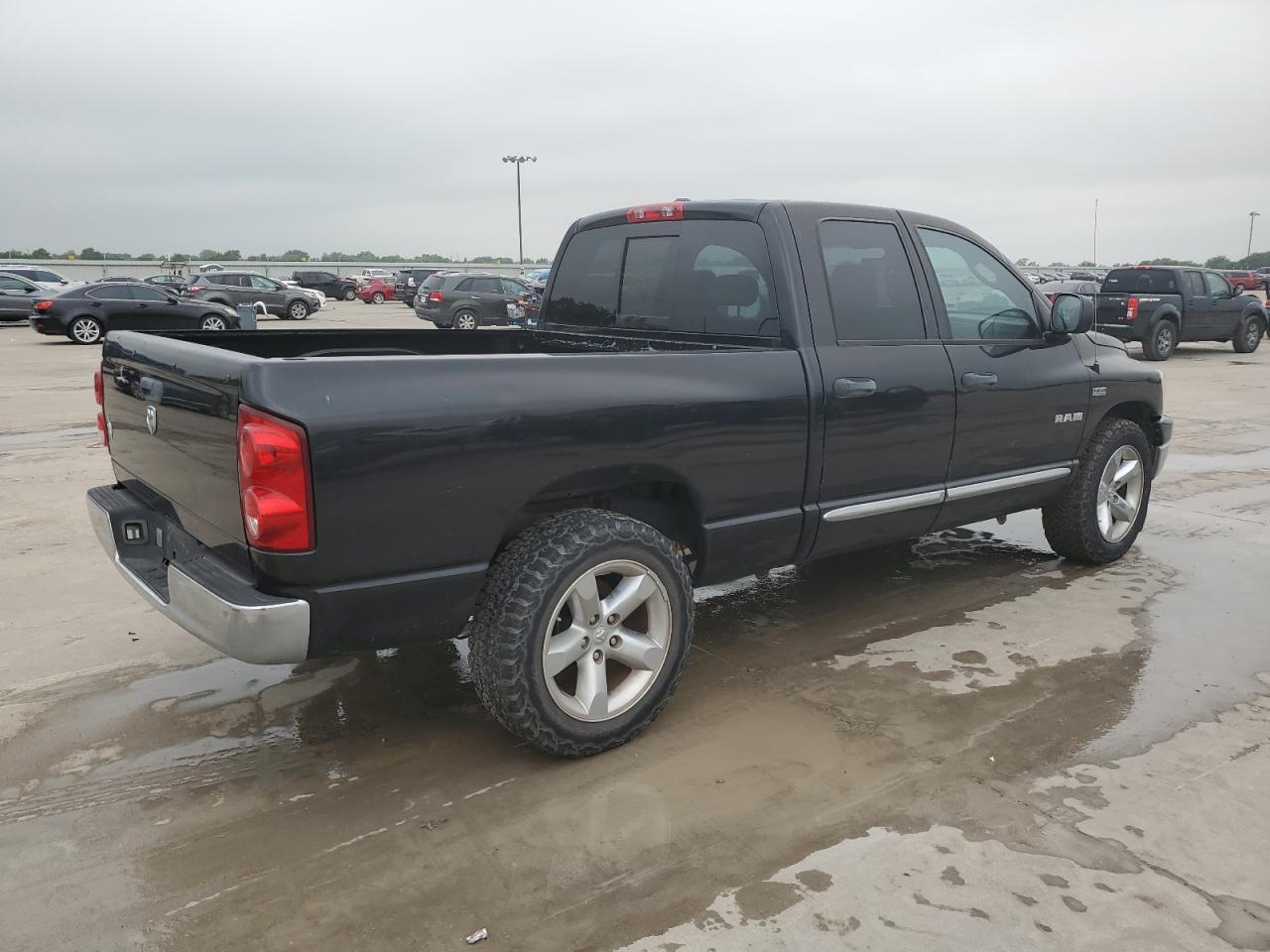 Photo 2 VIN: 1D7HA18258J236344 - DODGE RAM 