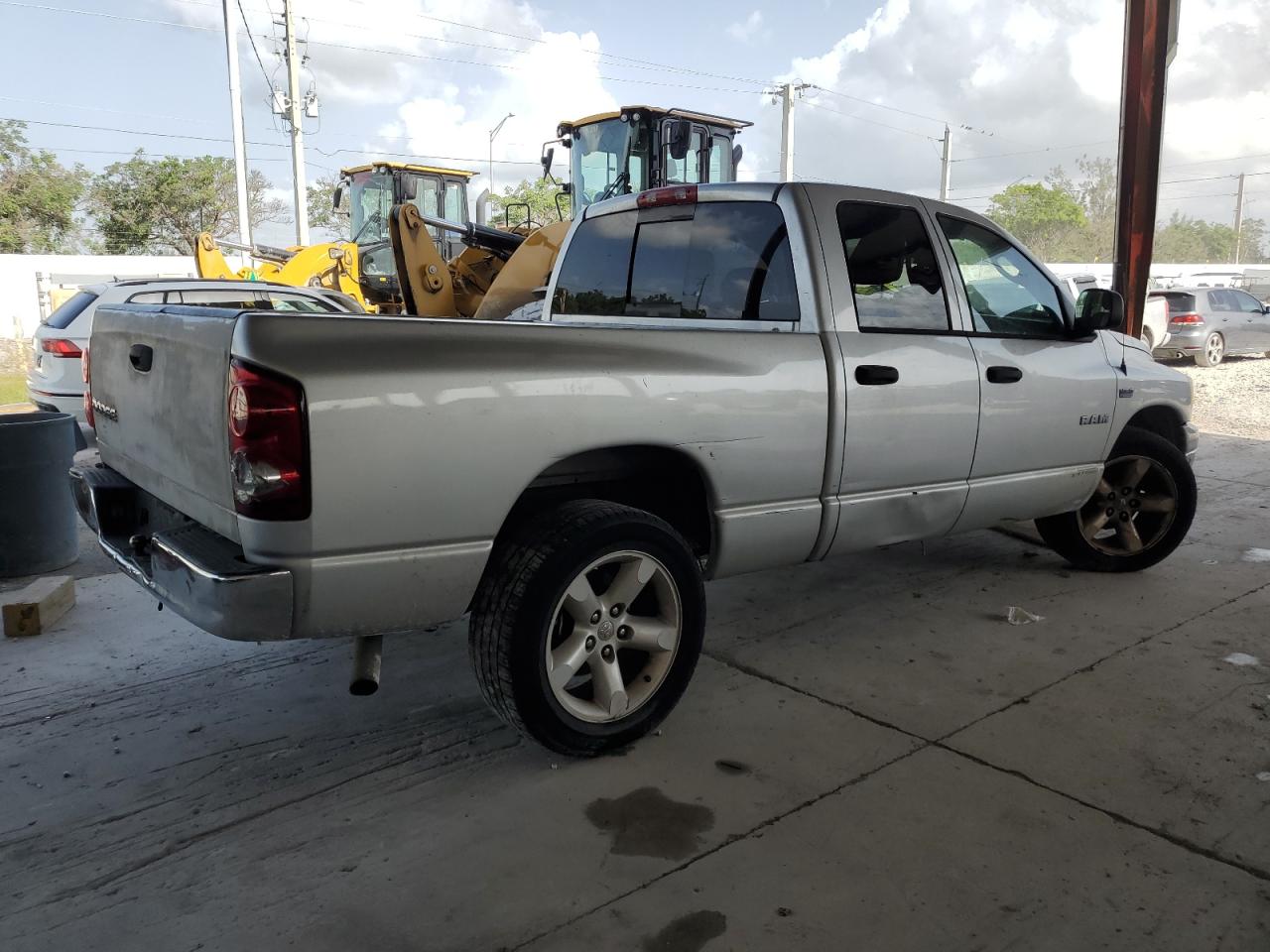 Photo 2 VIN: 1D7HA18258S502360 - DODGE RAM 