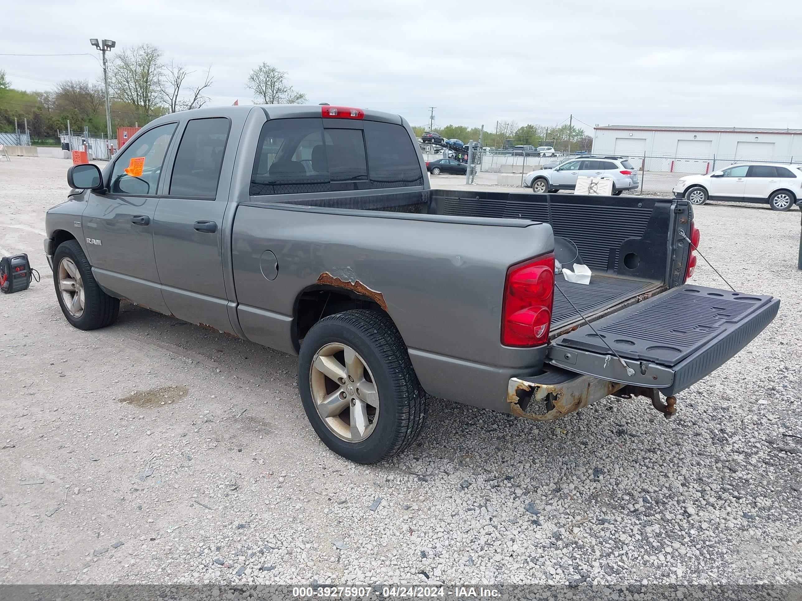 Photo 2 VIN: 1D7HA18268S594806 - DODGE RAM 