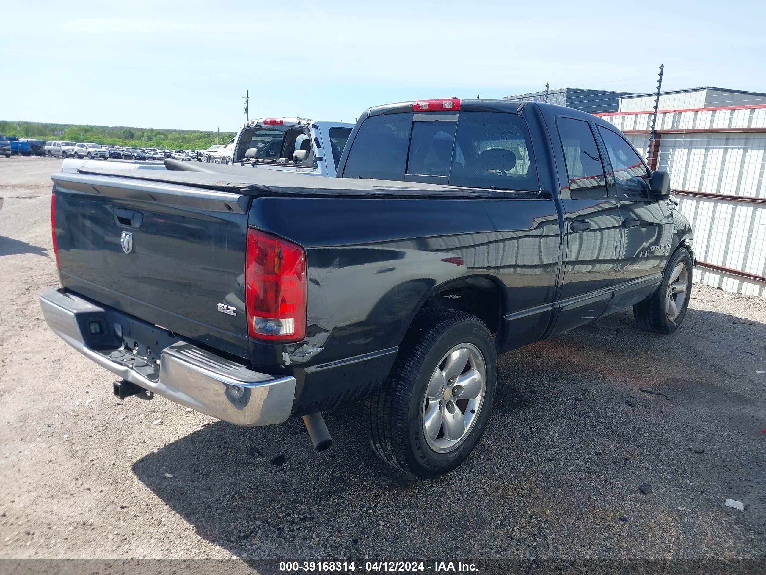 Photo 3 VIN: 1D7HA18286S695892 - DODGE RAM 