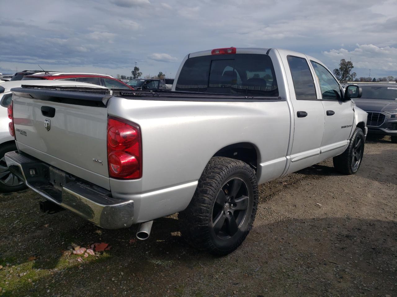 Photo 2 VIN: 1D7HA18287S169621 - DODGE RAM 