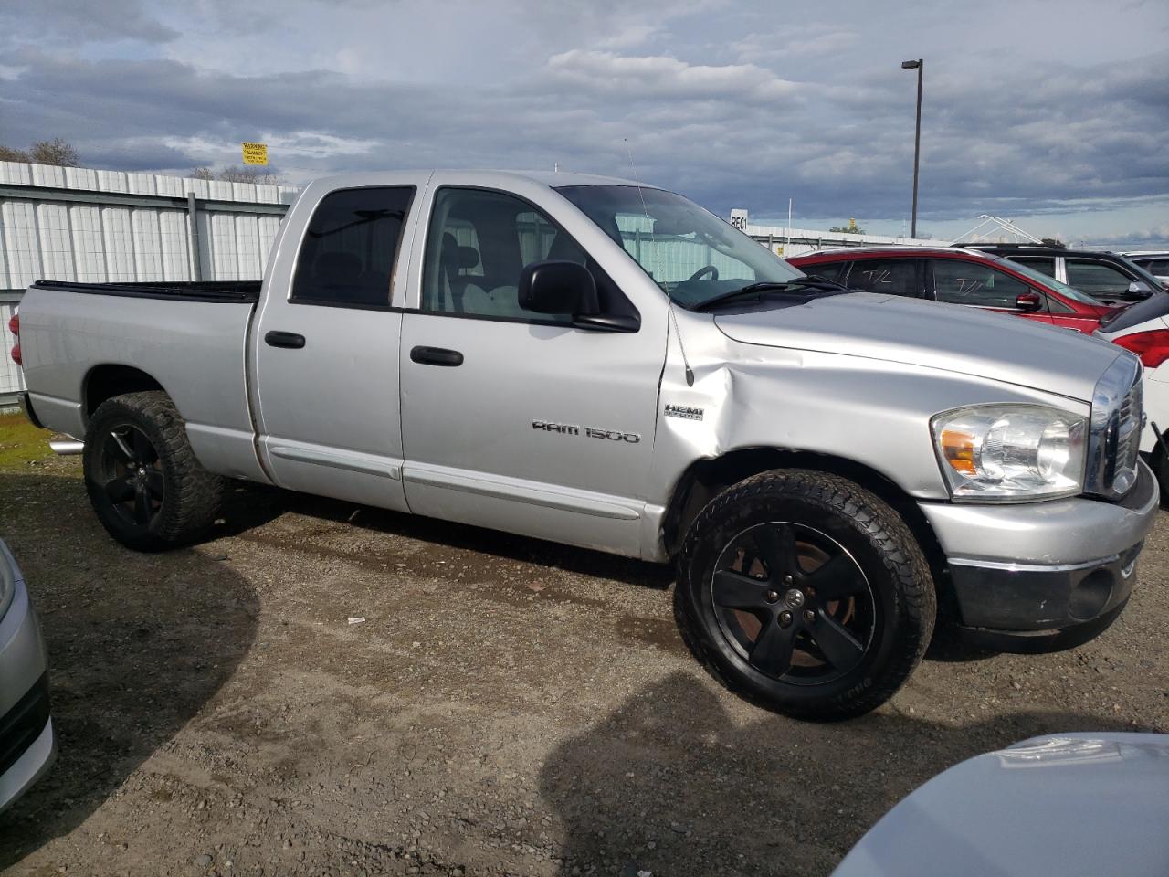 Photo 3 VIN: 1D7HA18287S169621 - DODGE RAM 