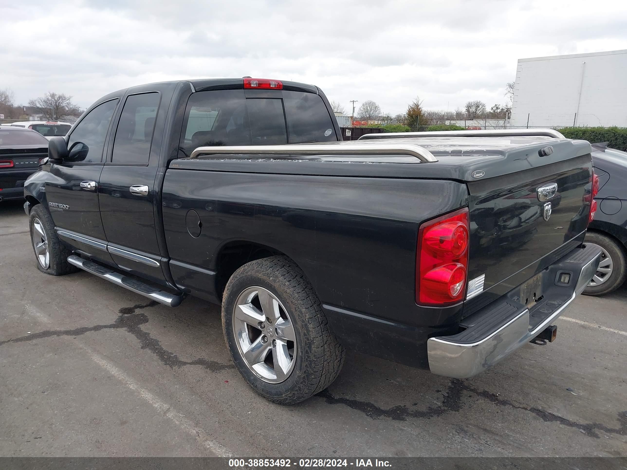 Photo 2 VIN: 1D7HA18287S251395 - DODGE RAM 