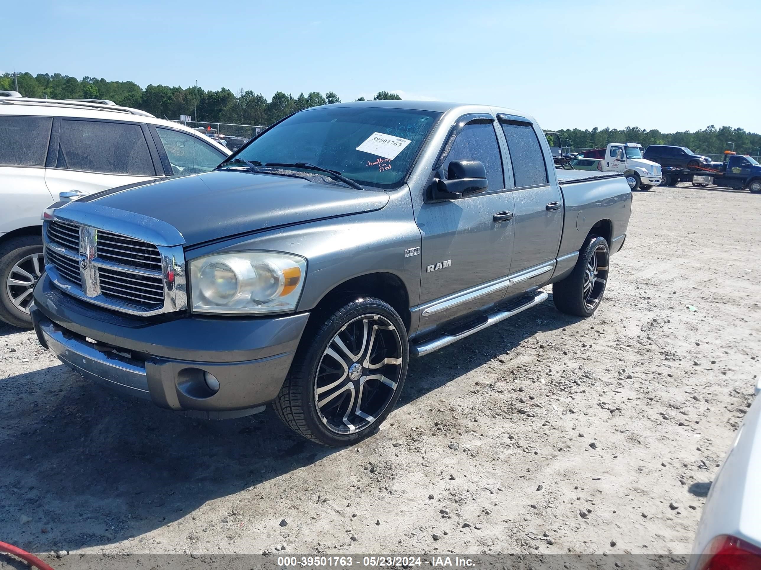 Photo 1 VIN: 1D7HA18288J113413 - DODGE RAM 