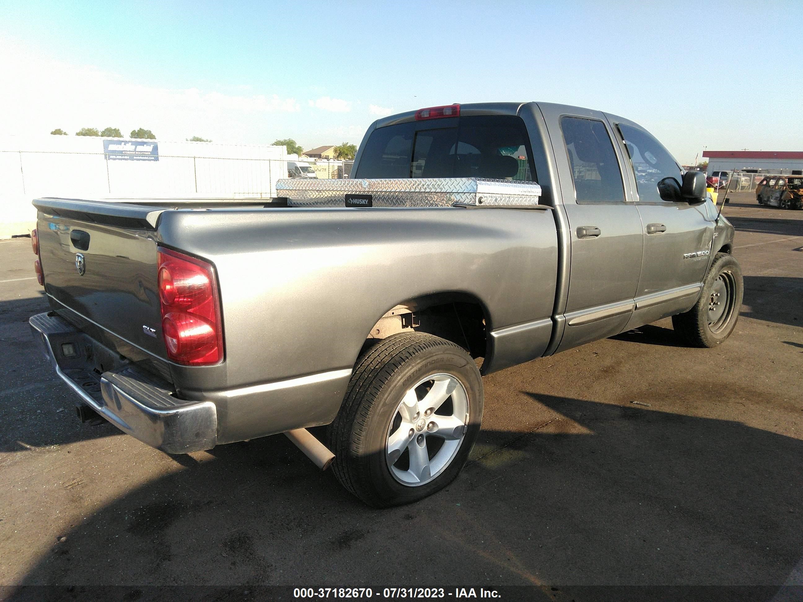 Photo 3 VIN: 1D7HA18297S106091 - DODGE RAM 