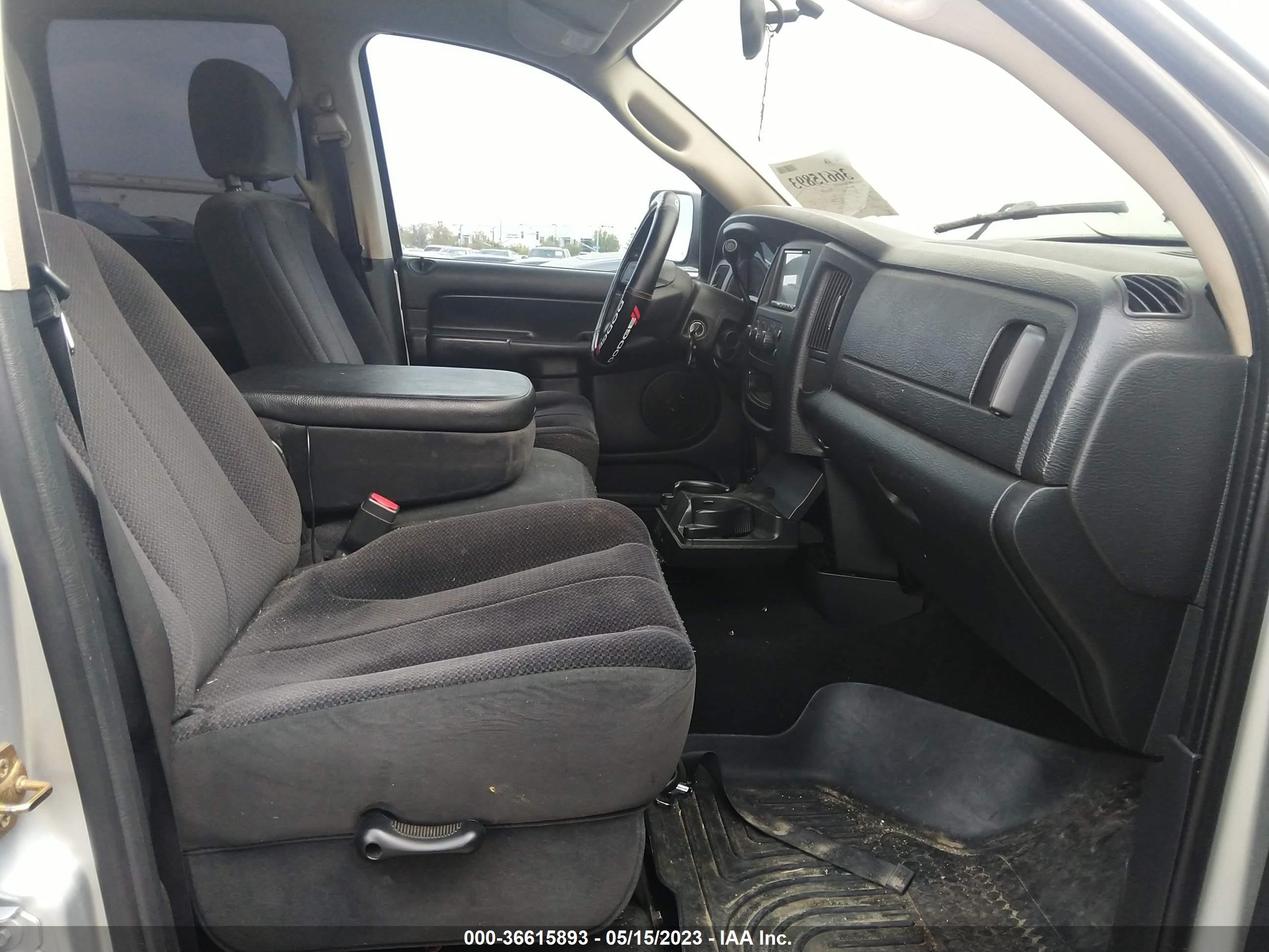 Photo 4 VIN: 1D7HA18D04J282160 - DODGE RAM 