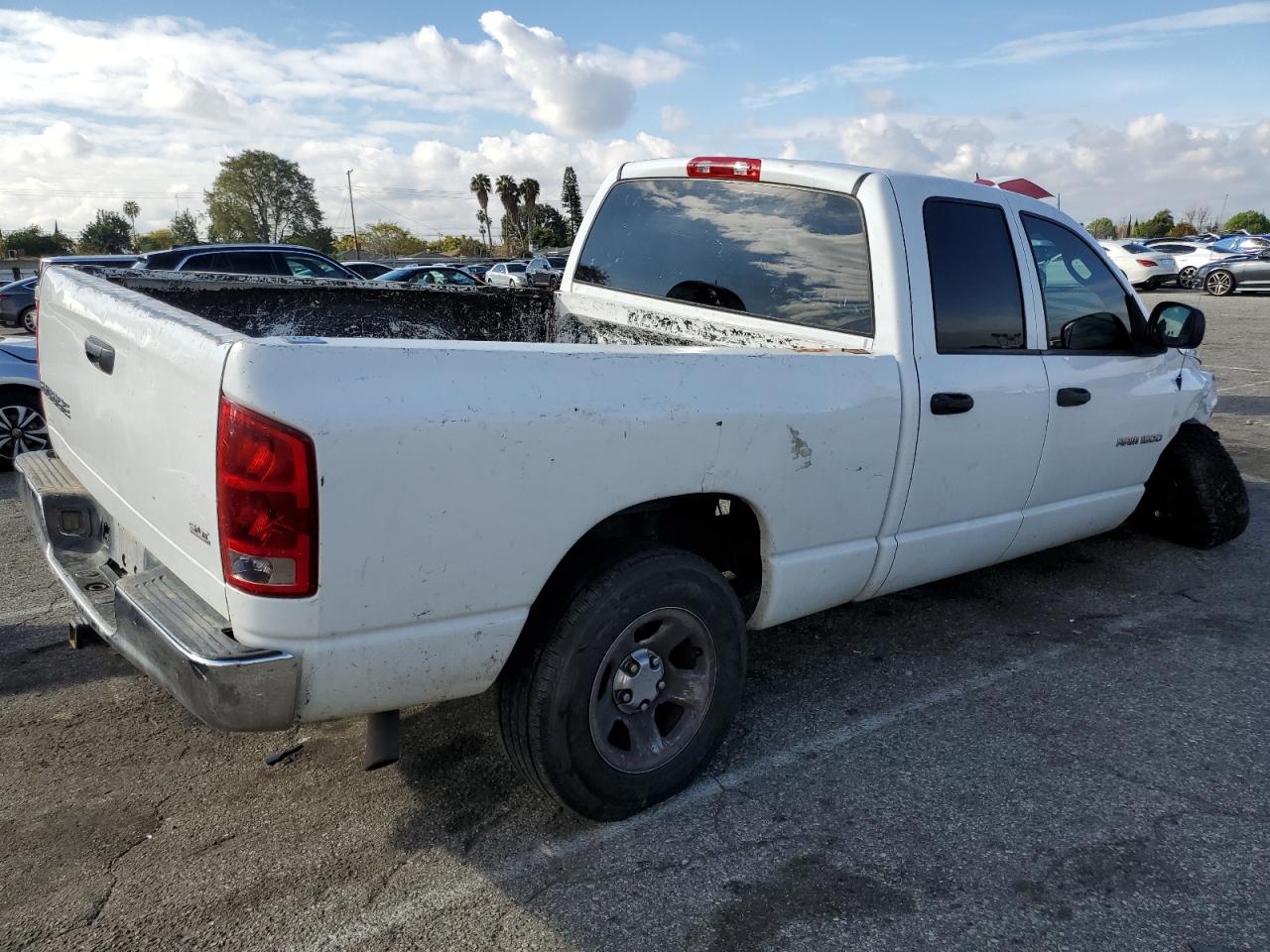 Photo 2 VIN: 1D7HA18D04S775377 - DODGE RAM 