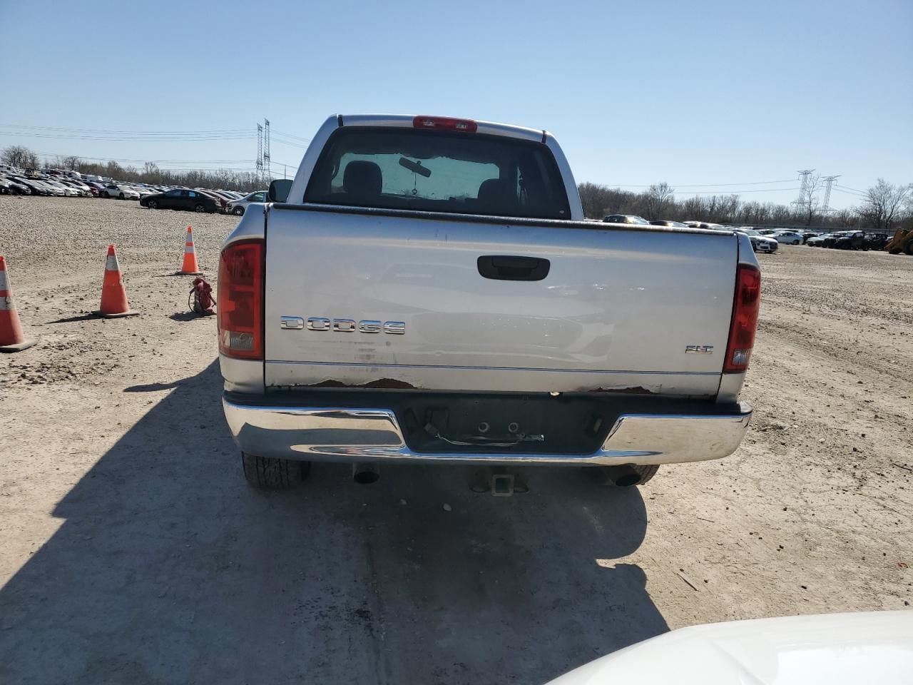 Photo 5 VIN: 1D7HA18D13S242713 - DODGE RAM 