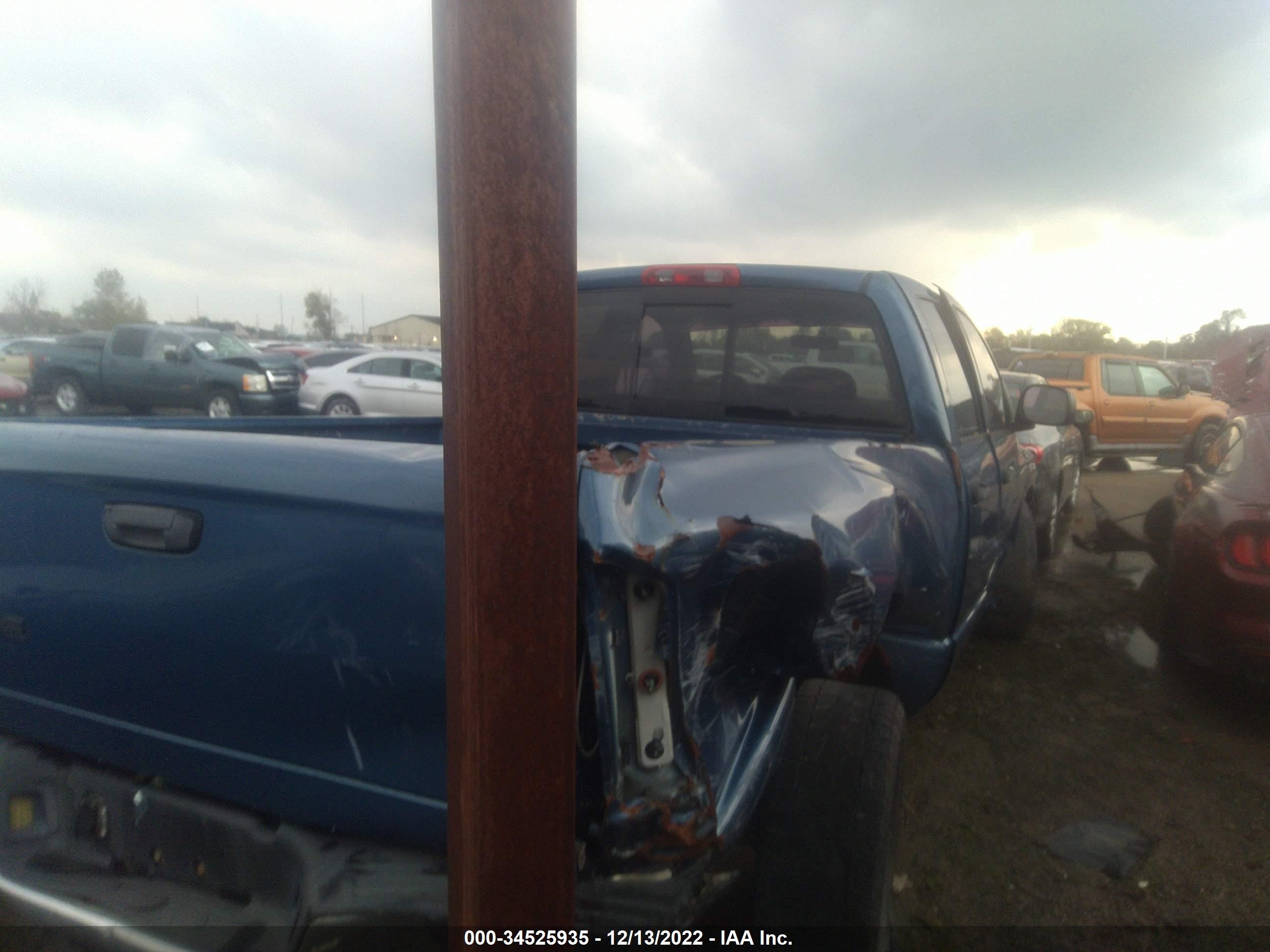 Photo 3 VIN: 1D7HA18D14S675448 - DODGE RAM 