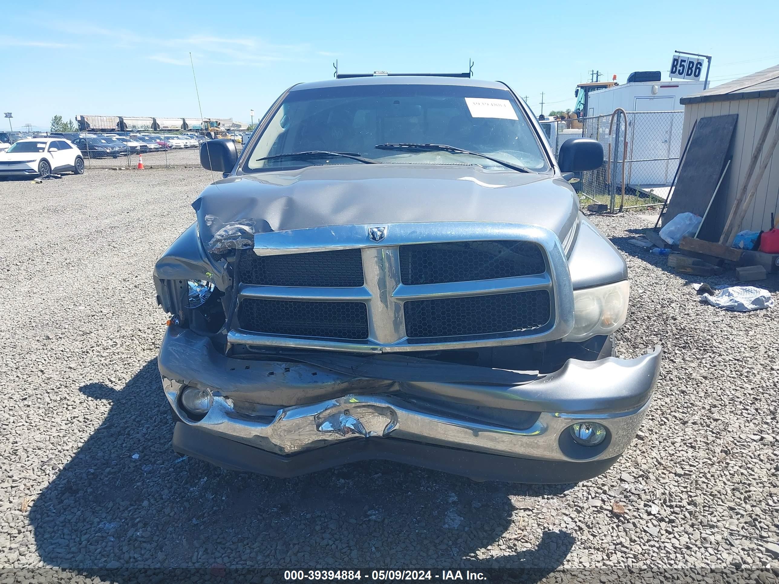 Photo 11 VIN: 1D7HA18D15S257215 - DODGE RAM 