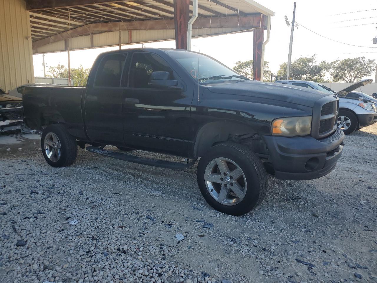 Photo 3 VIN: 1D7HA18D24S571910 - DODGE RAM 