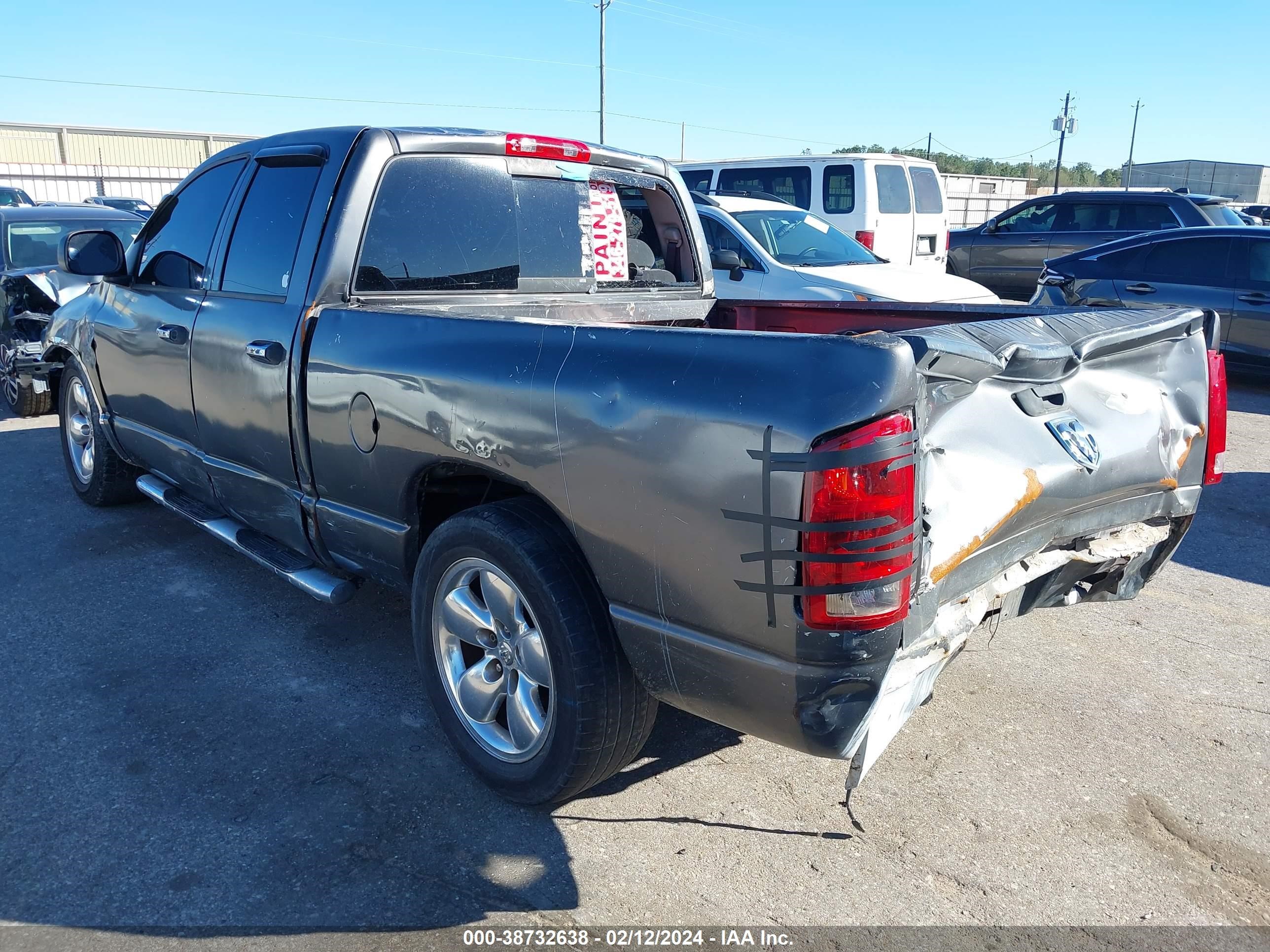 Photo 2 VIN: 1D7HA18D24S620216 - DODGE RAM 