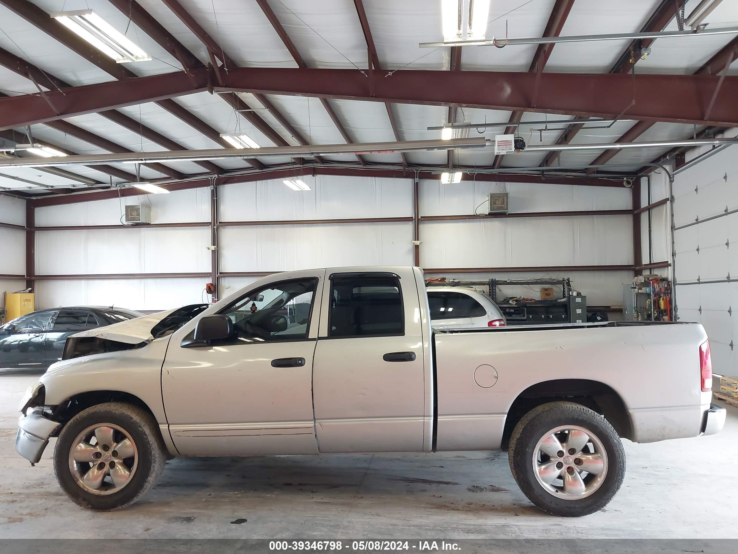 Photo 13 VIN: 1D7HA18D34S529312 - DODGE RAM 