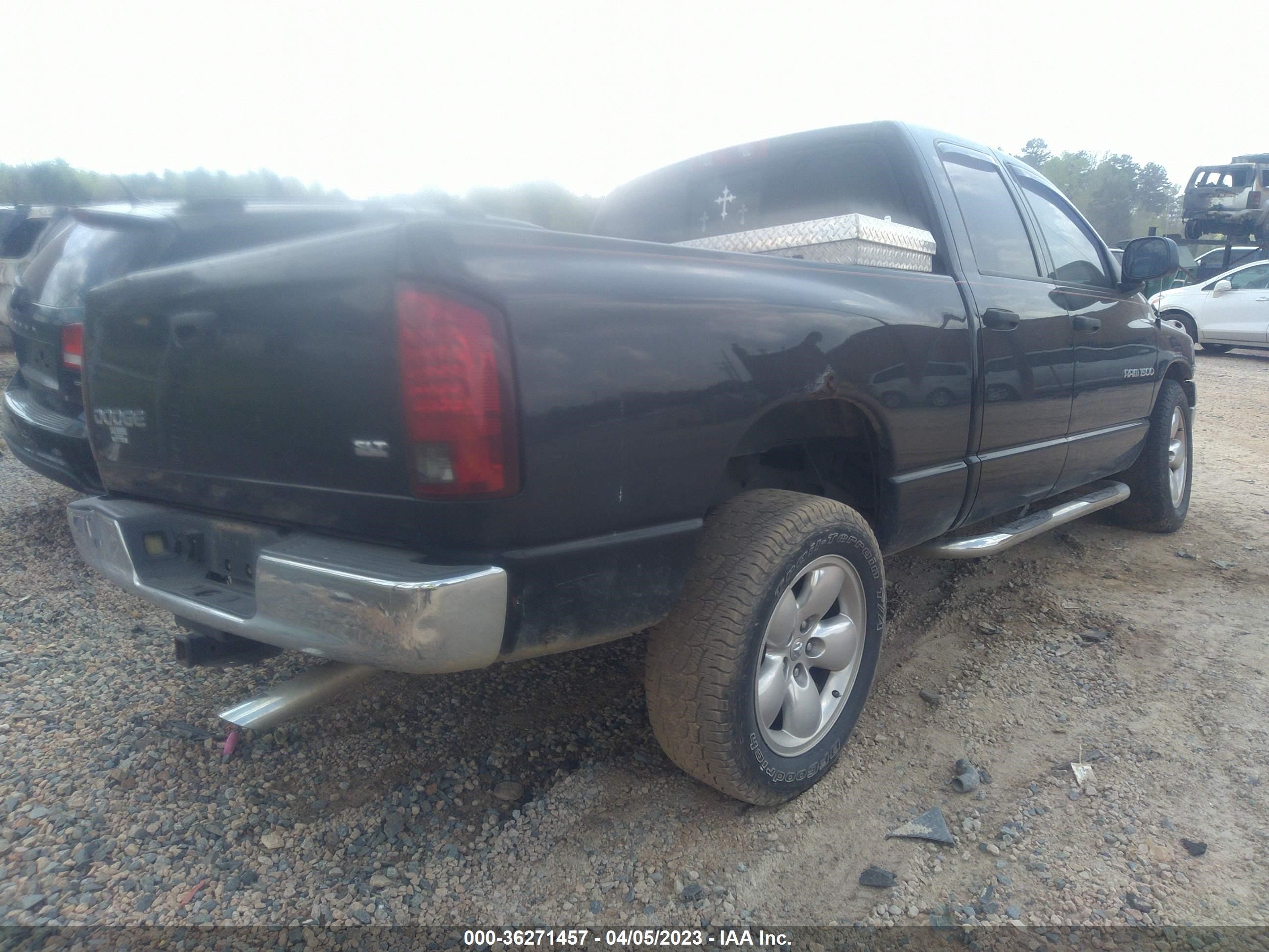 Photo 3 VIN: 1D7HA18D34S681073 - DODGE RAM 